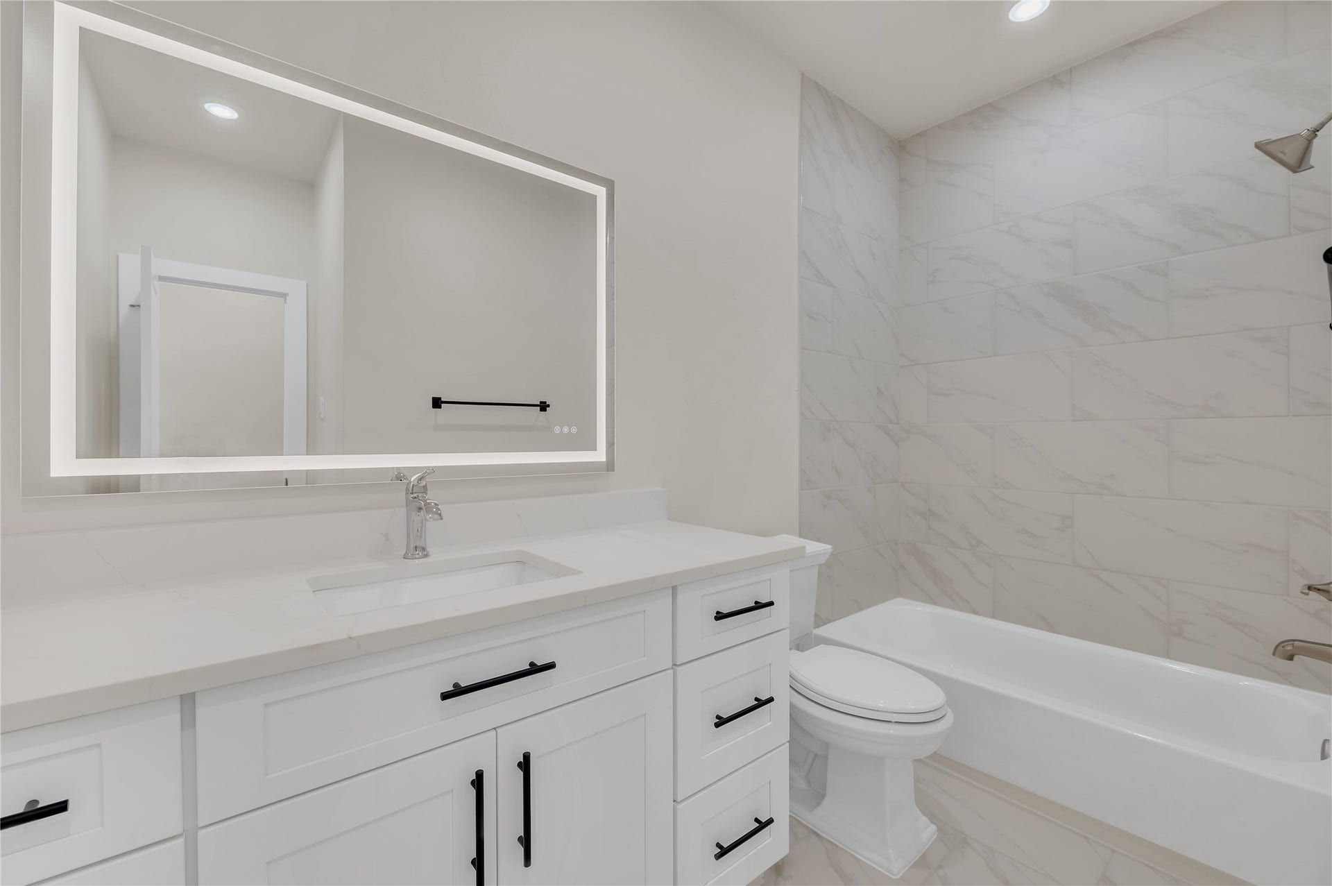 5107 South Acres, Houston, TX 77048 5107 South Acres, Houston, TX 77048