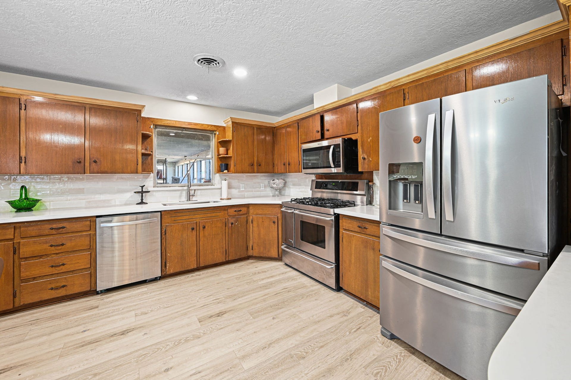 2109 Britton Street, Baytown, TX 77520 2109 Britton Street, Baytown, TX 77520
