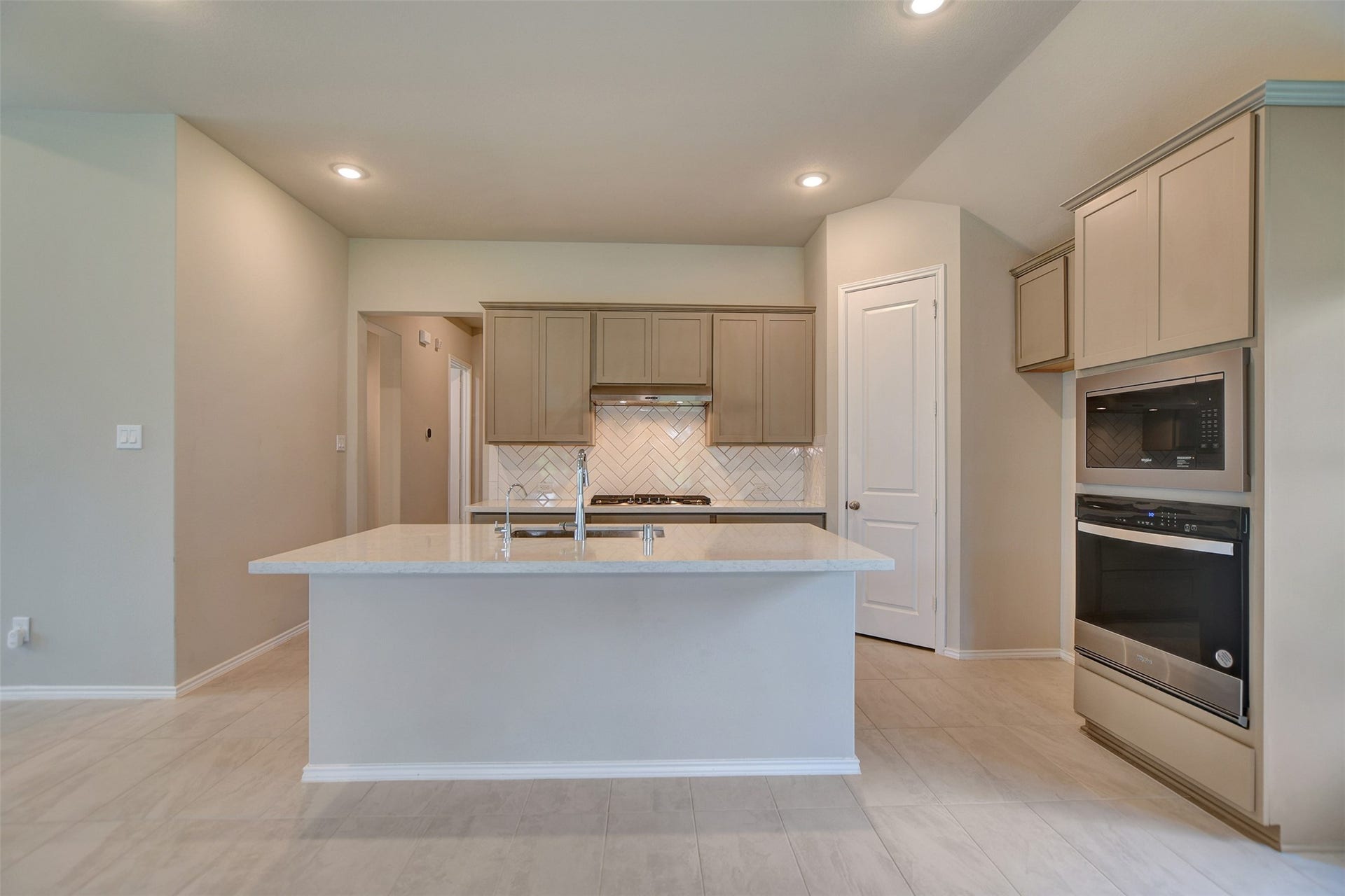 8346 Boundary Waters Drive, Porter, TX 77365 8346 Boundary Waters Drive, Porter, TX 77365