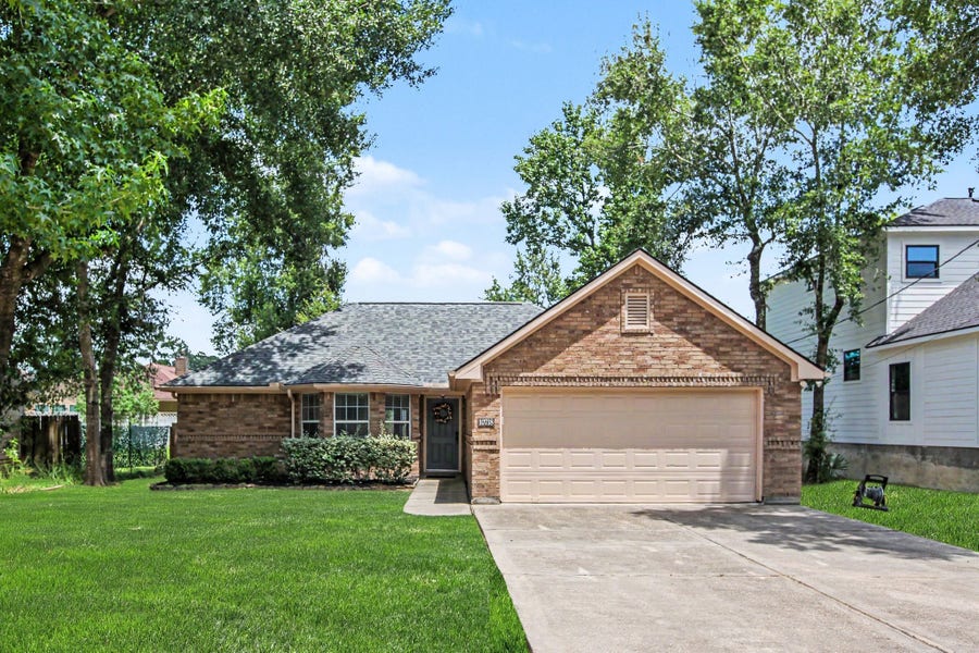 Property photo for 10718 Fairview Drive, Conroe, TX