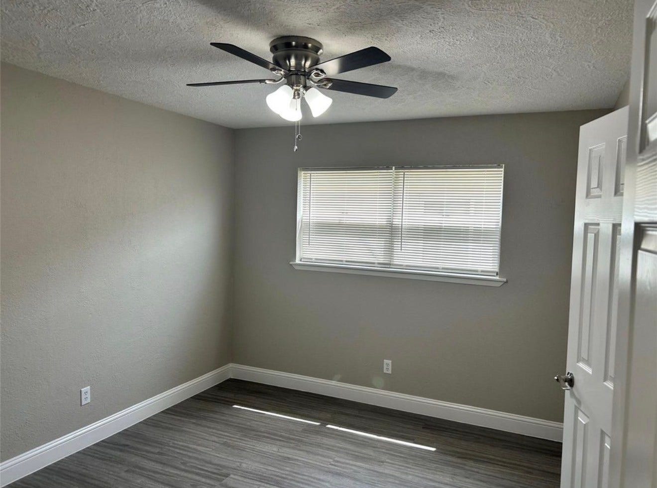 1601 Washington Drive, Deer Park, TX 77536 1601 Washington Drive, Deer Park, TX 77536