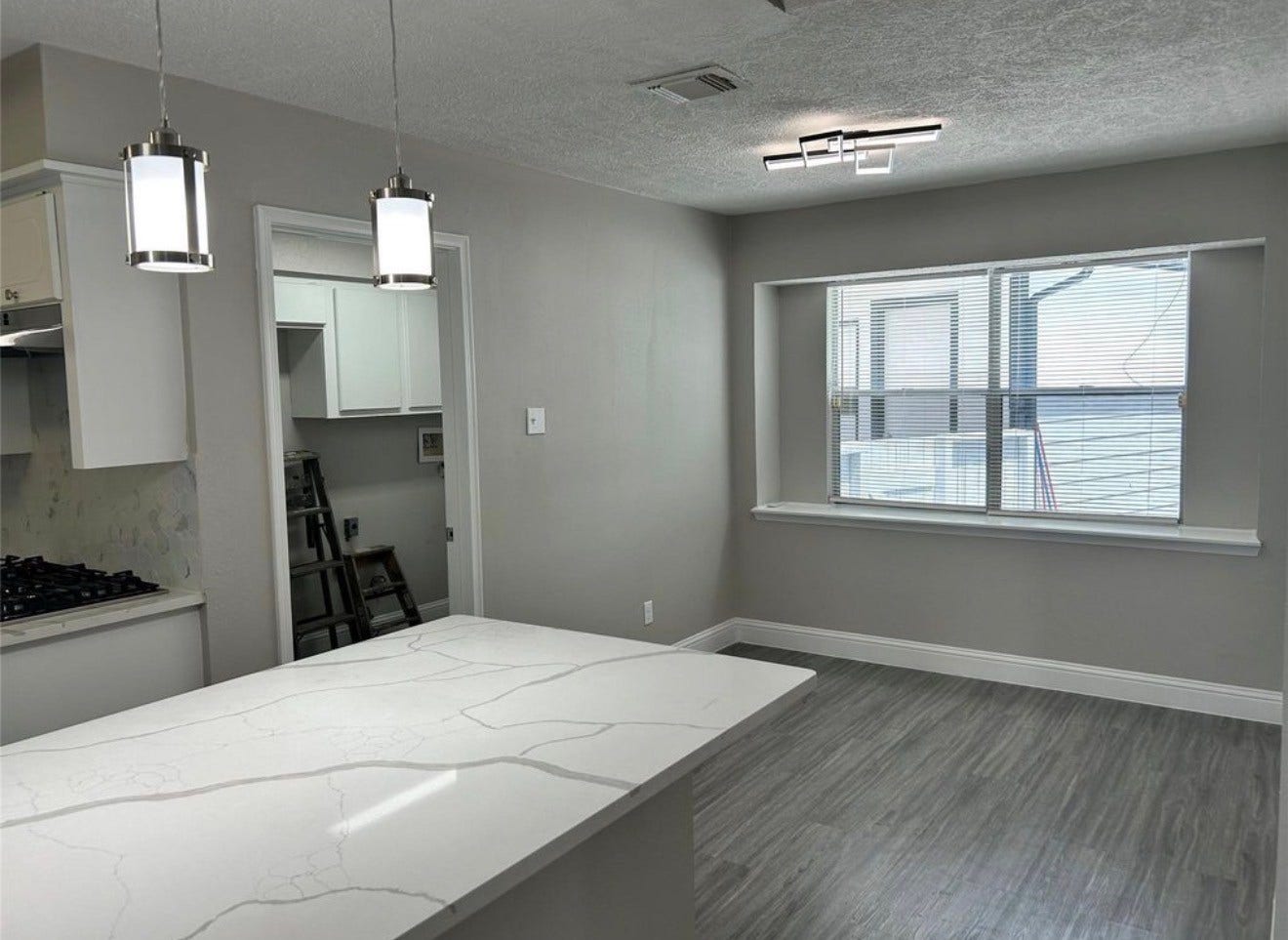 1601 Washington Drive, Deer Park, TX 77536 1601 Washington Drive, Deer Park, TX 77536