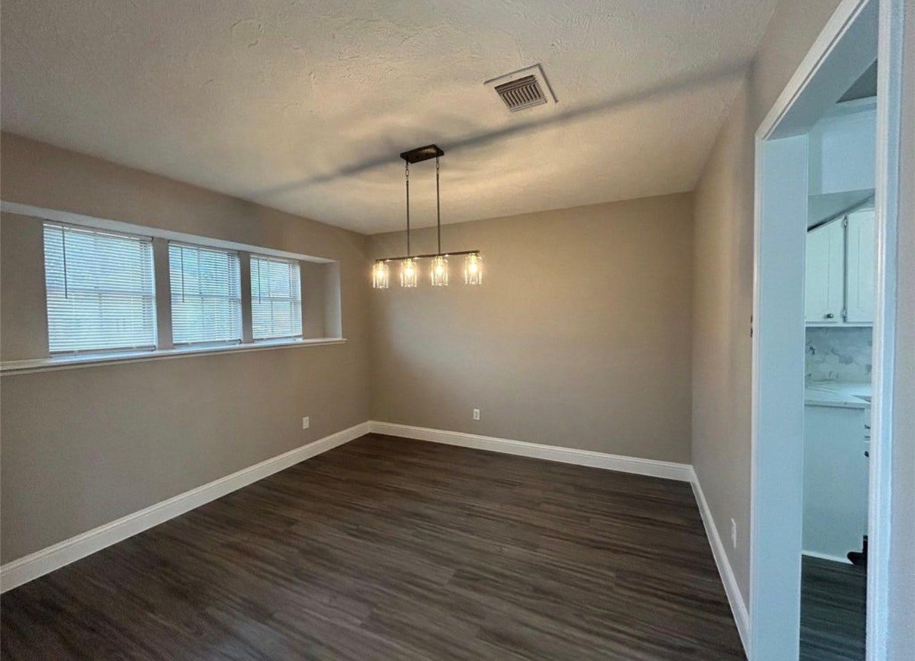 1601 Washington Drive, Deer Park, TX 77536 1601 Washington Drive, Deer Park, TX 77536
