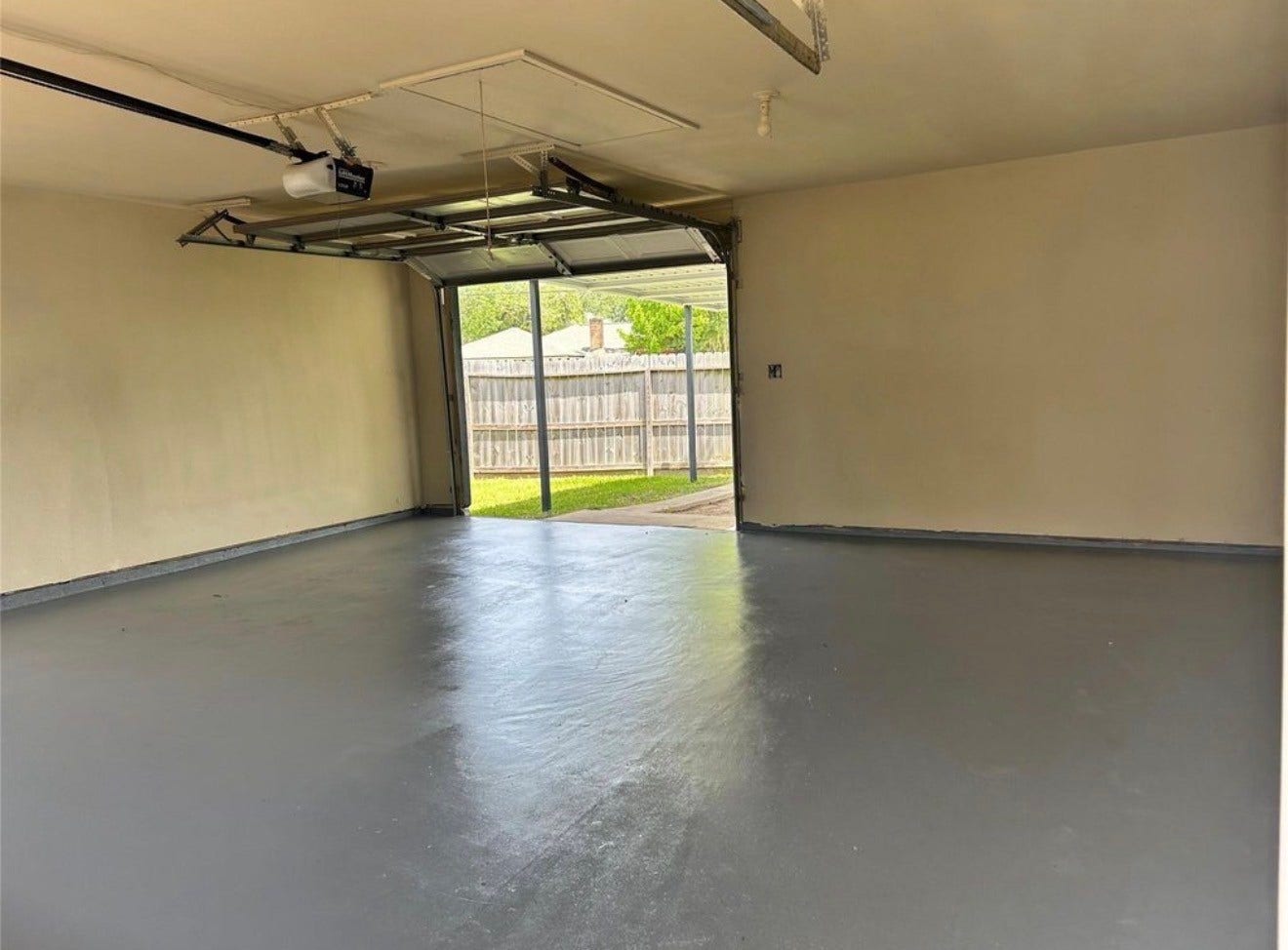 1601 Washington Drive, Deer Park, TX 77536 1601 Washington Drive, Deer Park, TX 77536