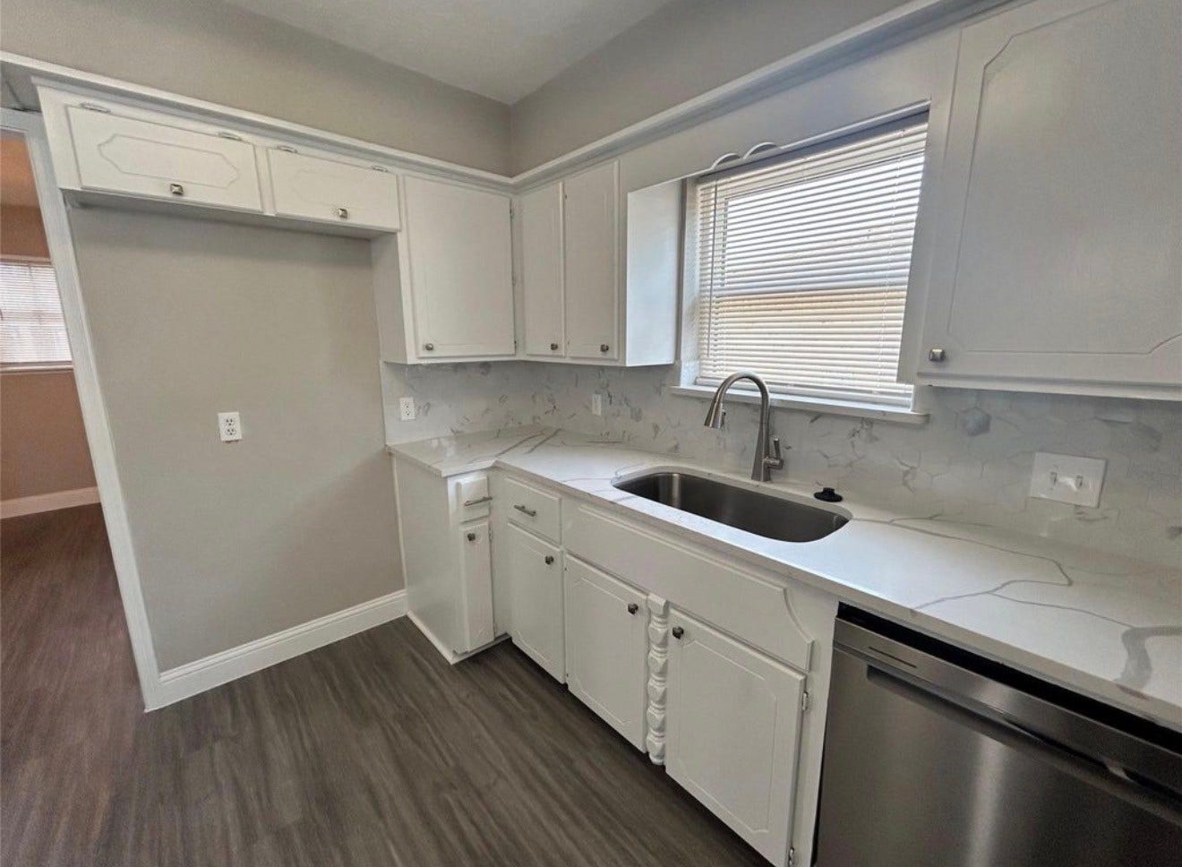 1601 Washington Drive, Deer Park, TX 77536 1601 Washington Drive, Deer Park, TX 77536