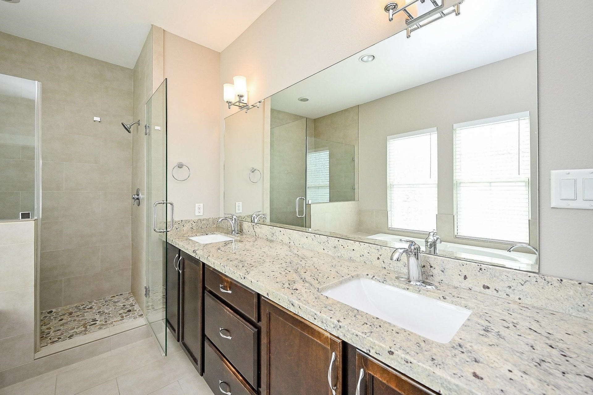 955 W 24th Street, #C, Houston, TX 77008 955 W 24th Street, #C, Houston, TX 77008
