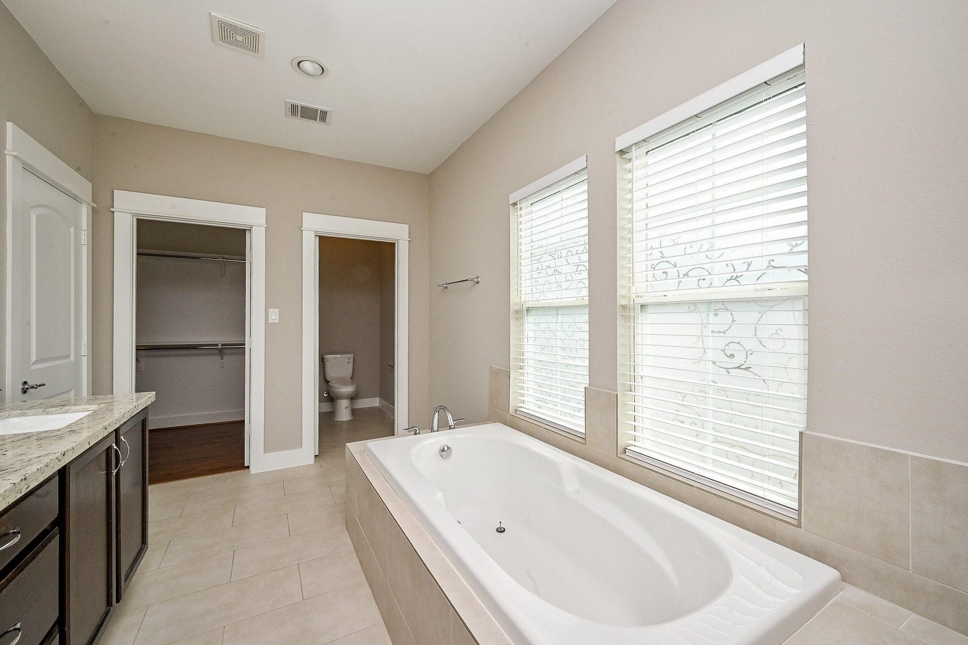 955 W 24th Street, #C, Houston, TX 77008 955 W 24th Street, #C, Houston, TX 77008
