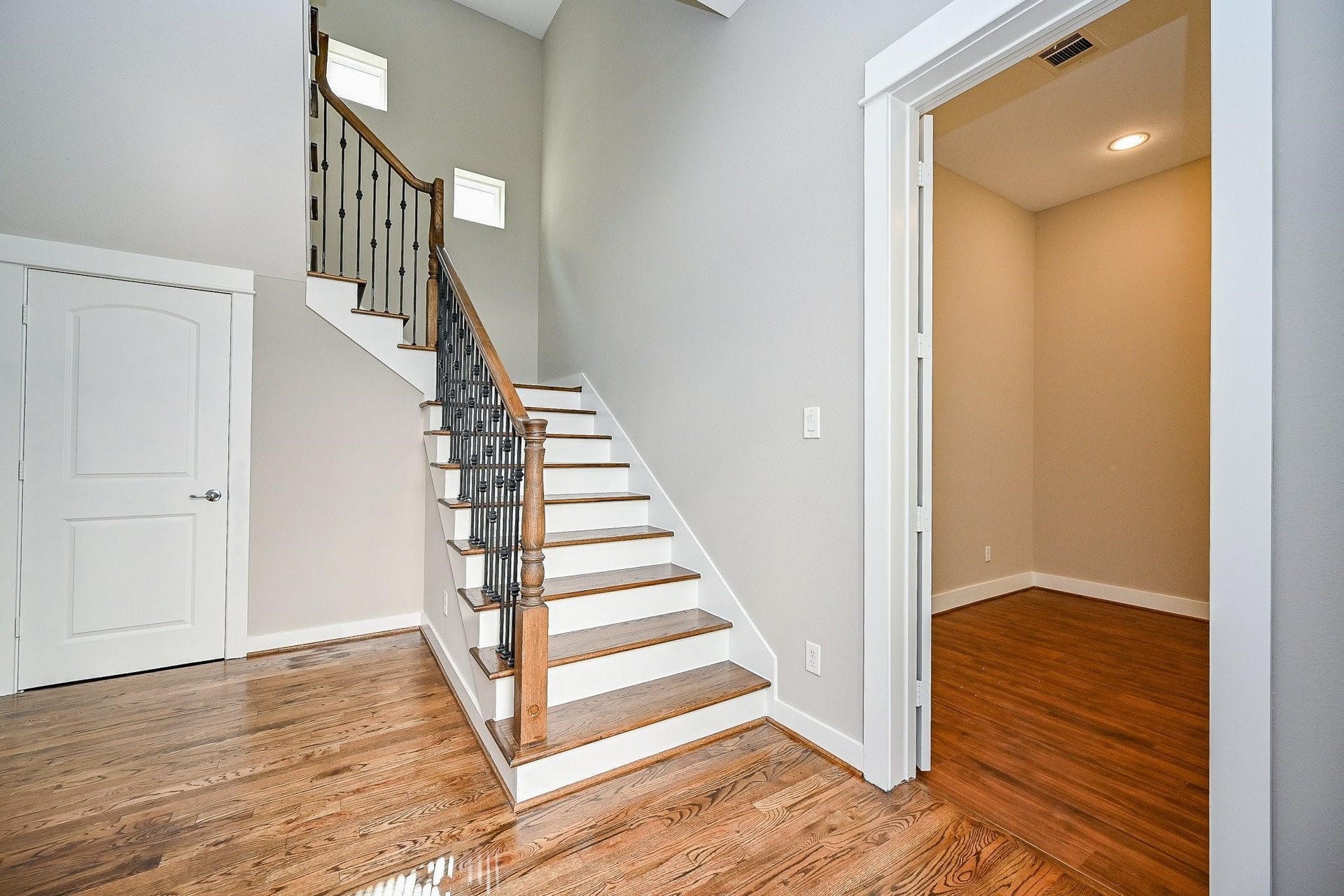 955 W 24th Street, #C, Houston, TX 77008 955 W 24th Street, #C, Houston, TX 77008