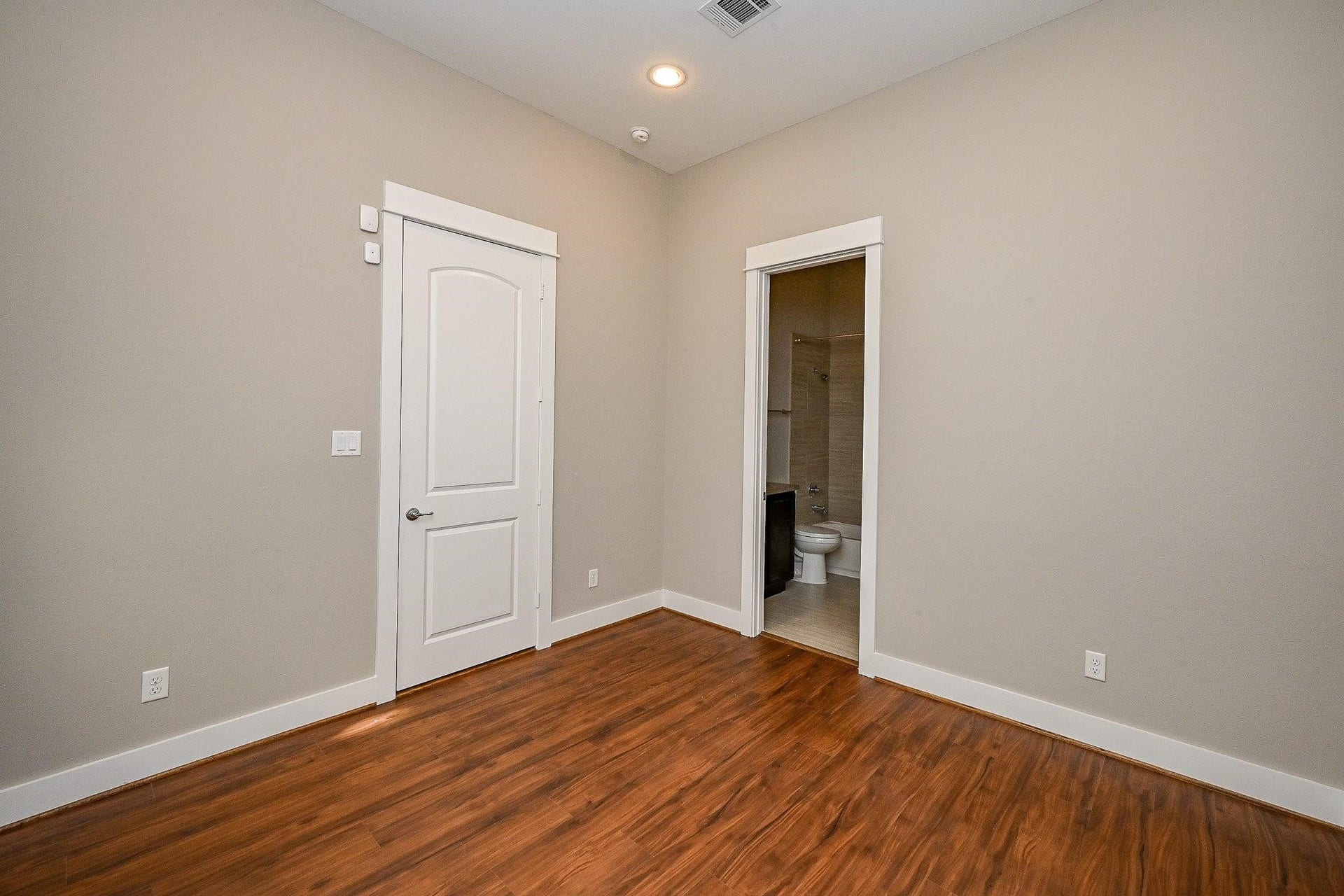 955 W 24th Street, #C, Houston, TX 77008 955 W 24th Street, #C, Houston, TX 77008