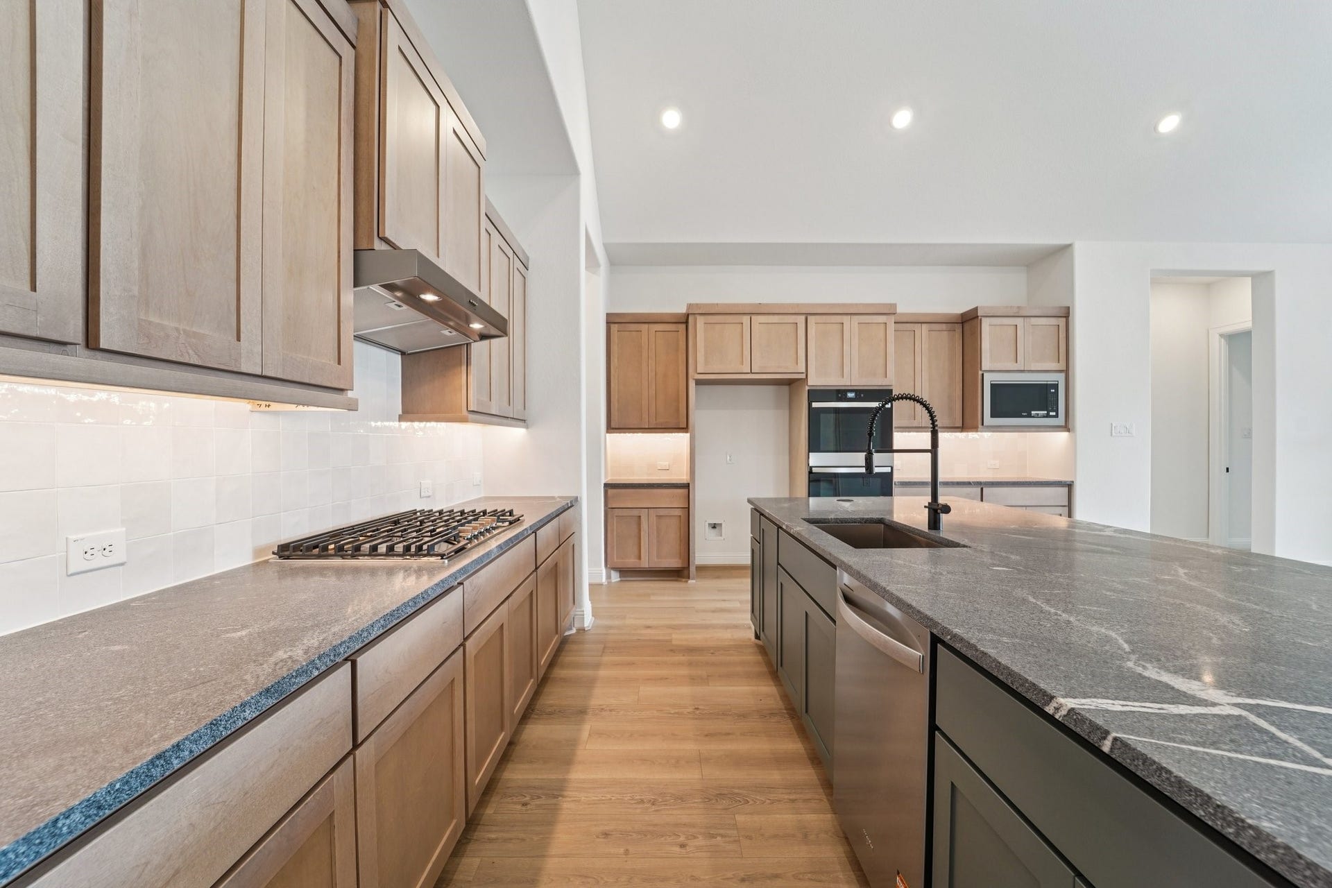 9906 Hunters Run Drive, Missouri City, TX 77459 9906 Hunters Run Drive, Missouri City, TX 77459