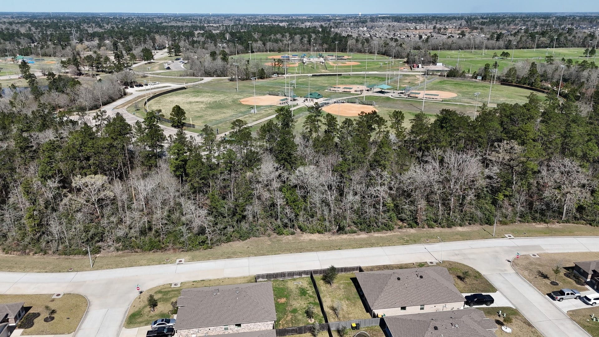 3506 Pearl Mill Lane, Conroe, TX 77301 3506 Pearl Mill Lane, Conroe, TX 77301