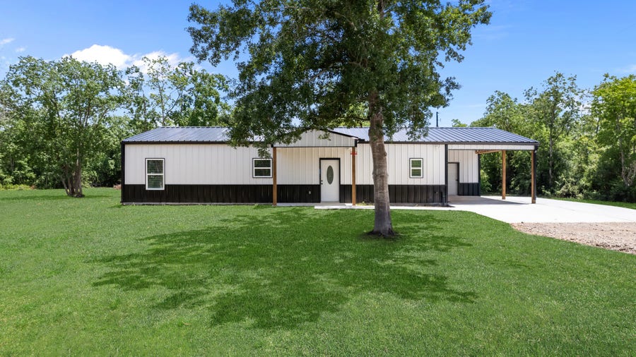 Property photo for 9309 Ave C, Liverpool, TX