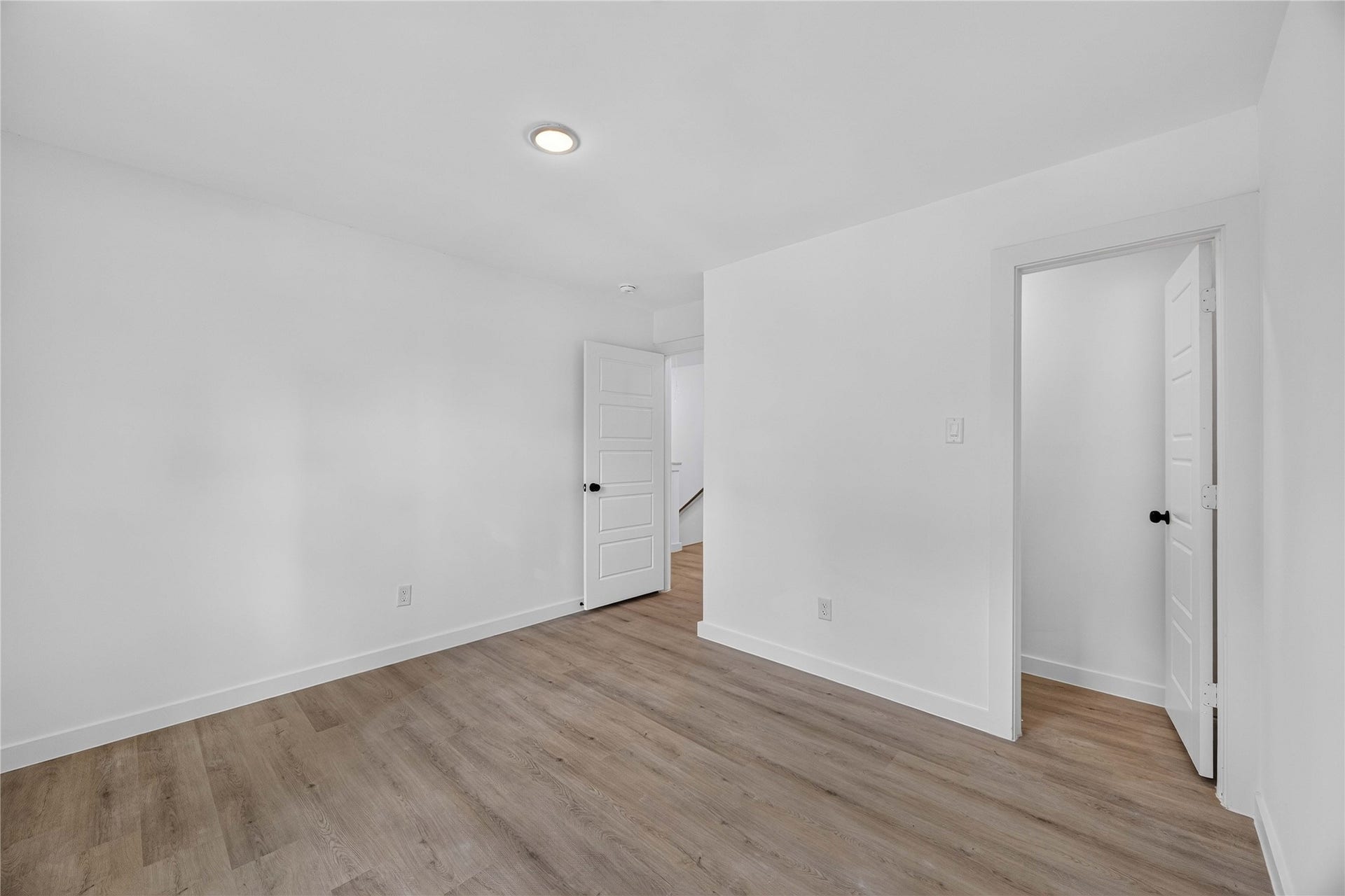 8208 Sterlingshire Street, #A/B, Houston, TX 77078 8208 Sterlingshire Street, #A/B, Houston, TX 77078
