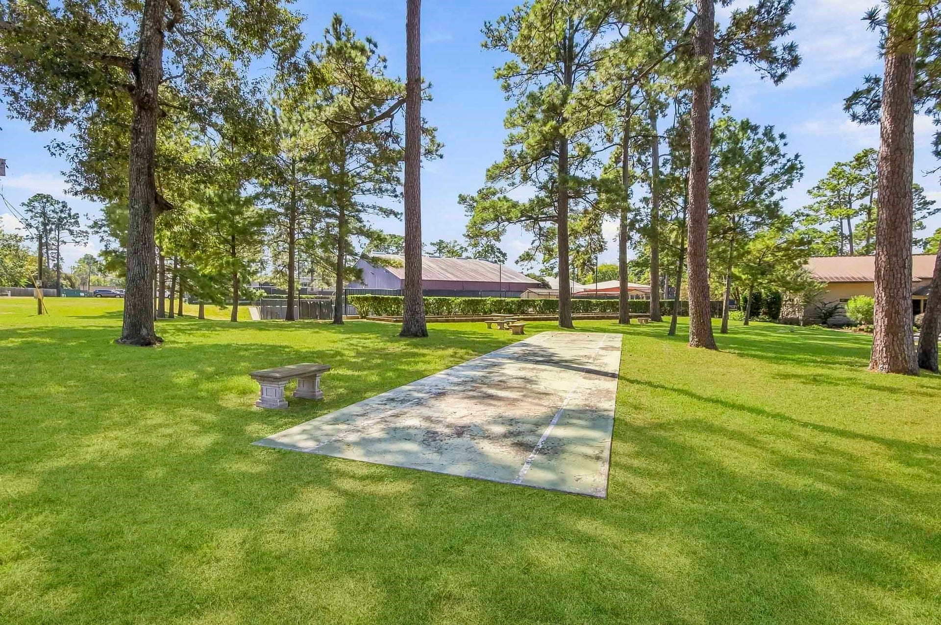 12222 Hawthorne Drive, Montgomery, TX 77356 12222 Hawthorne Drive, Montgomery, TX 77356