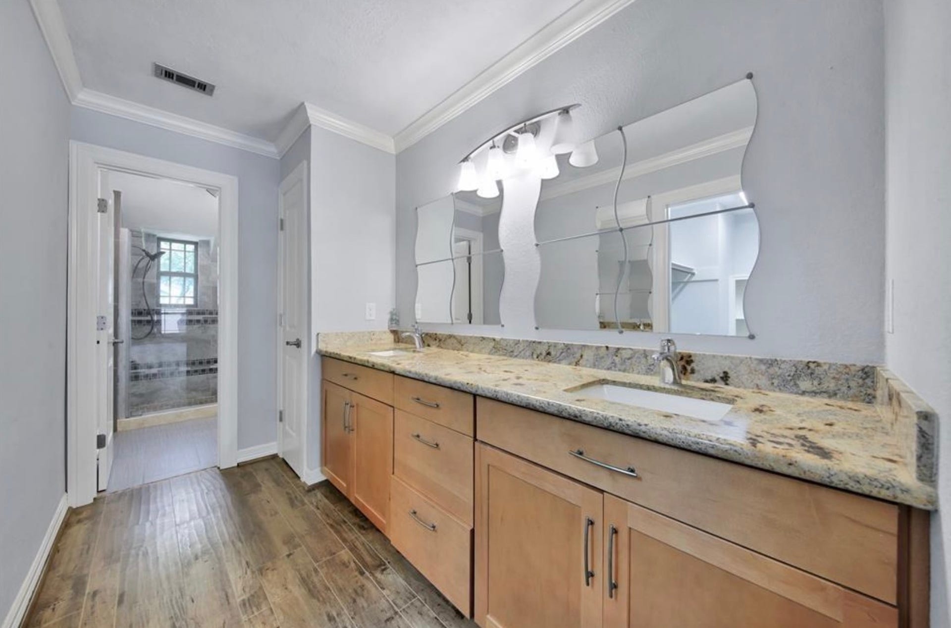 652 N Eldridge Parkway, Houston, TX 77079