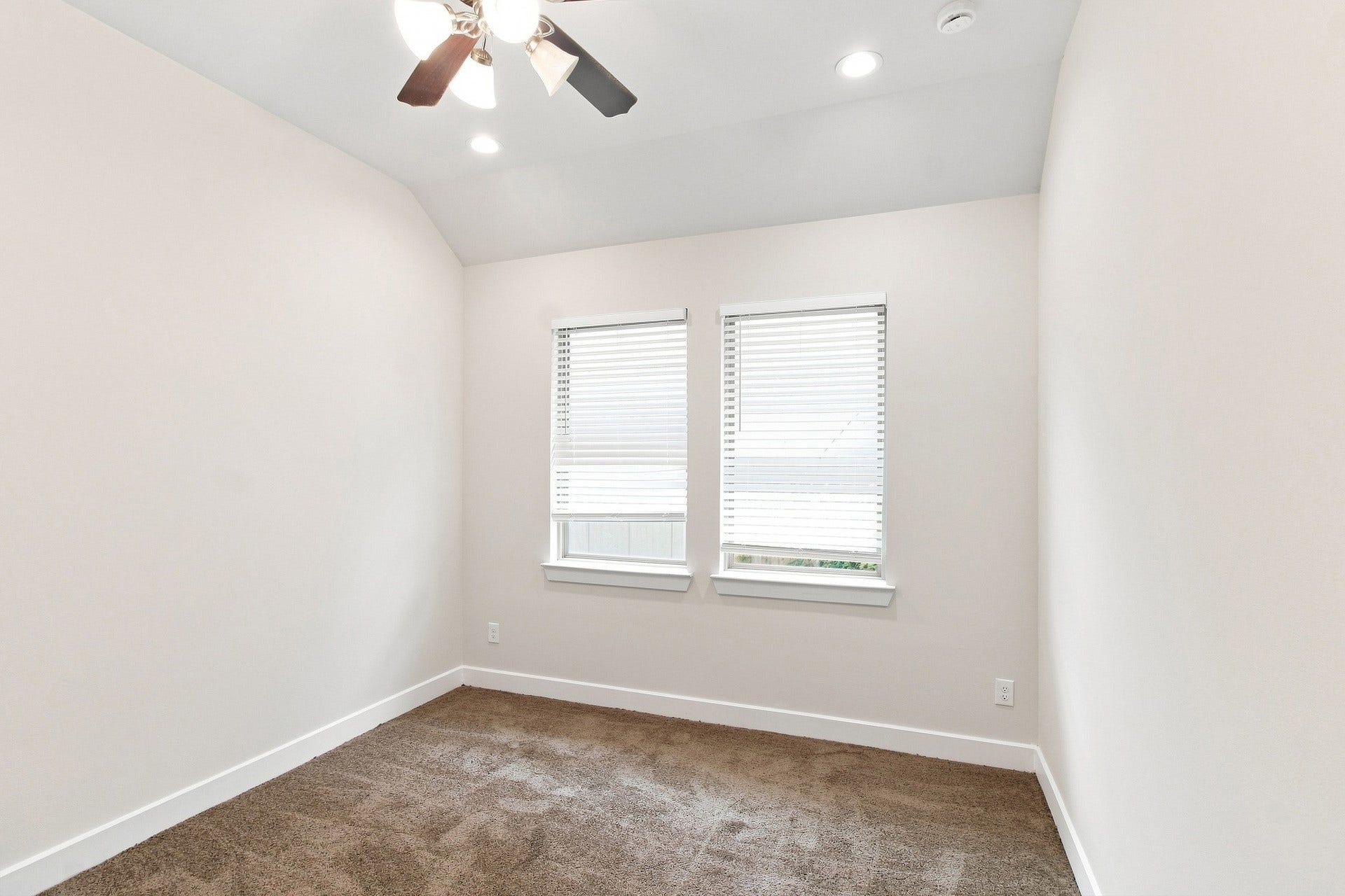 2706 Ocean Key Drive, Texas City, TX 77568 2706 Ocean Key Drive, Texas City, TX 77568