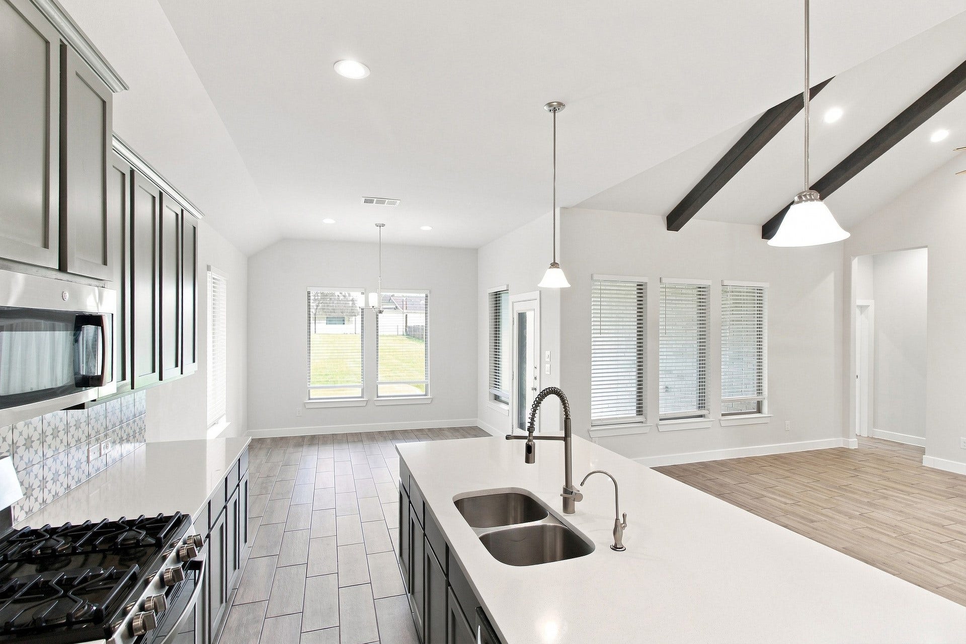 2706 Ocean Key Drive, Texas City, TX 77568 2706 Ocean Key Drive, Texas City, TX 77568