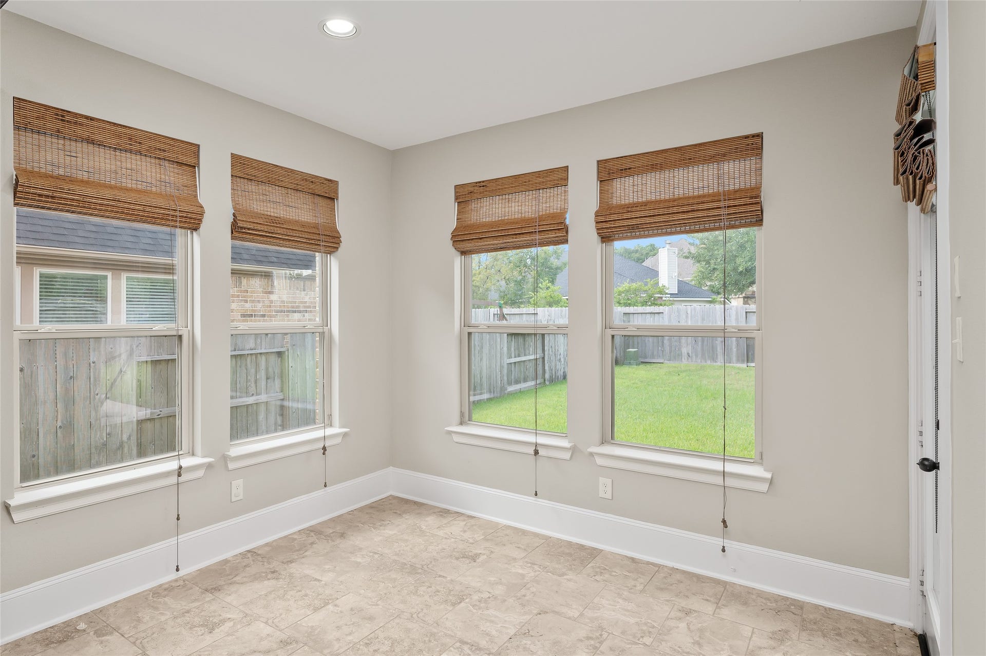 1714 Wickham Reach Drive, Spring, TX 77386 Breakfast Room