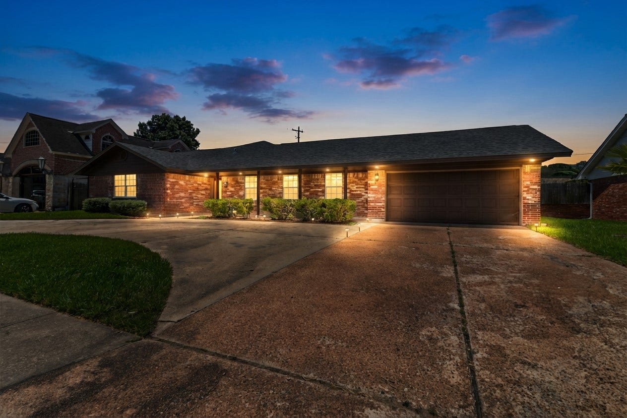 2304 Harper Drive, Pasadena, TX 77502 2304 Harper Drive, Pasadena, TX 77502