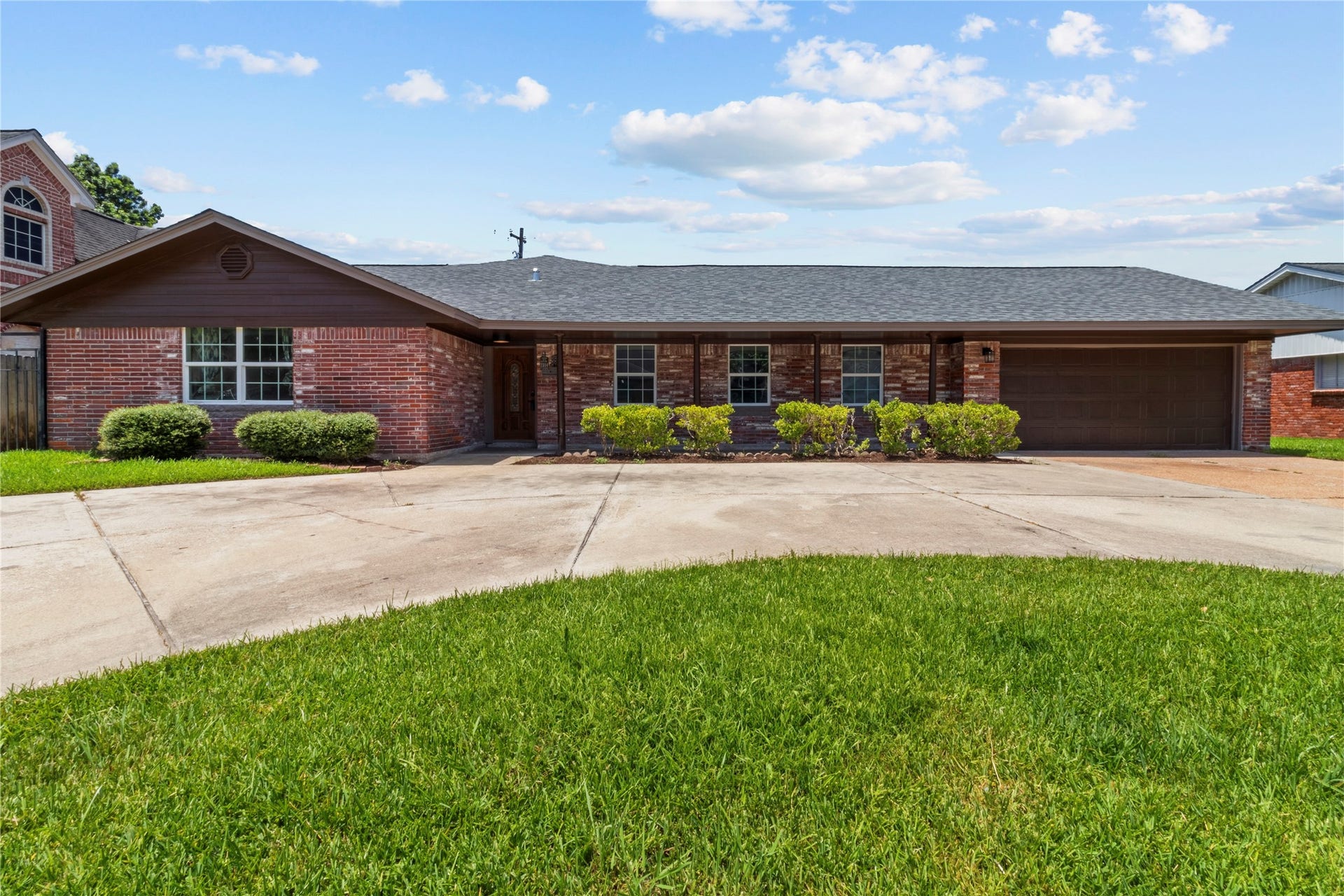2304 Harper Drive, Pasadena, TX 77502 2304 Harper Drive, Pasadena, TX 77502
