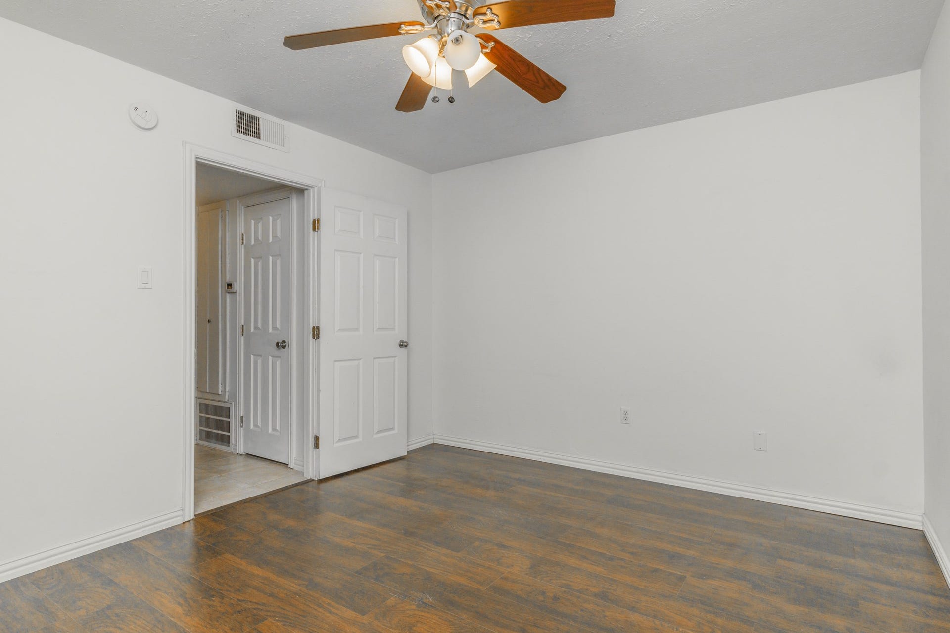 600 19th Street, #9, Galveston, TX 77550 600 19th Street, #9, Galveston, TX 77550
