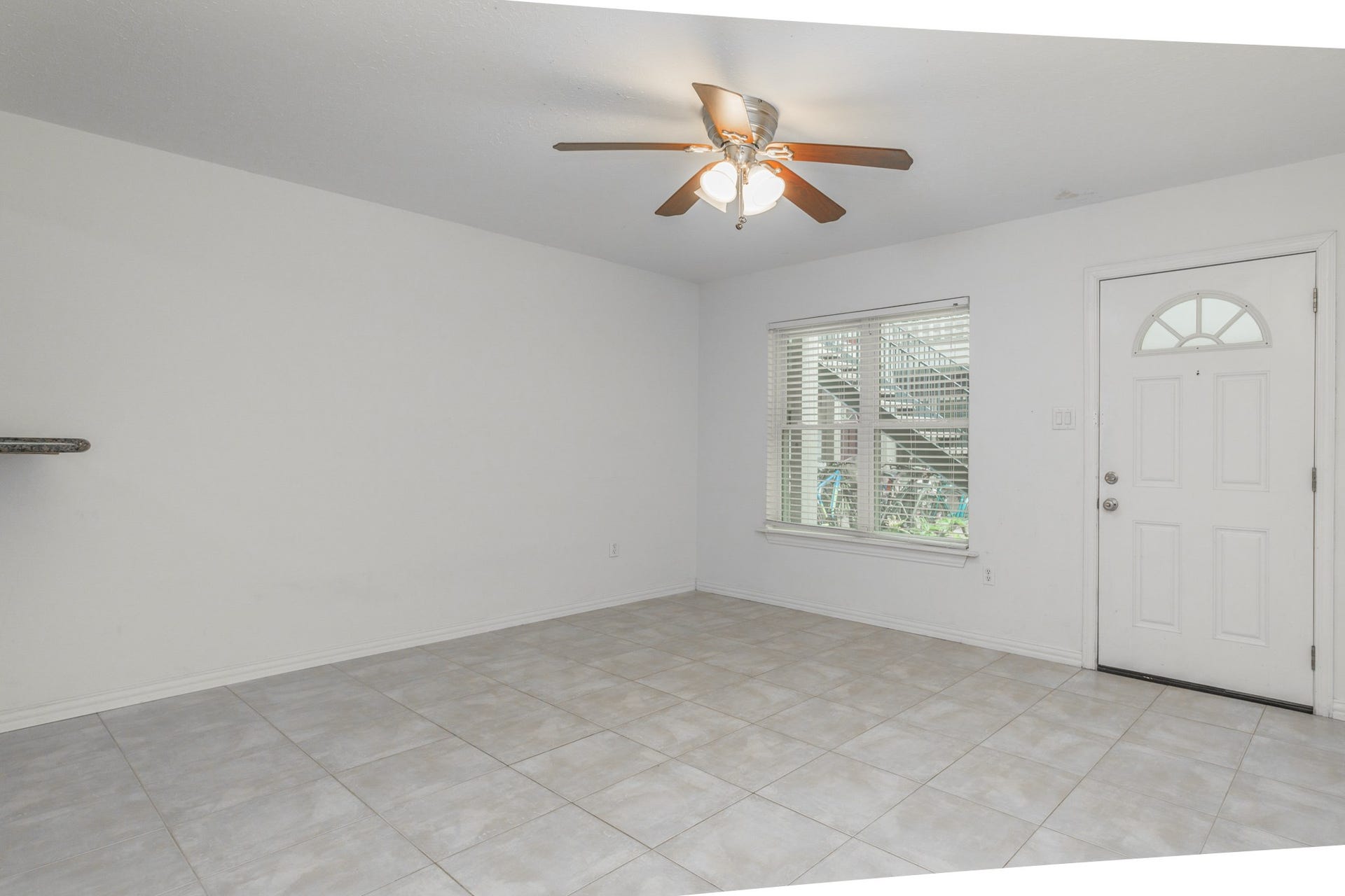 600 19th Street, #9, Galveston, TX 77550 600 19th Street, #9, Galveston, TX 77550