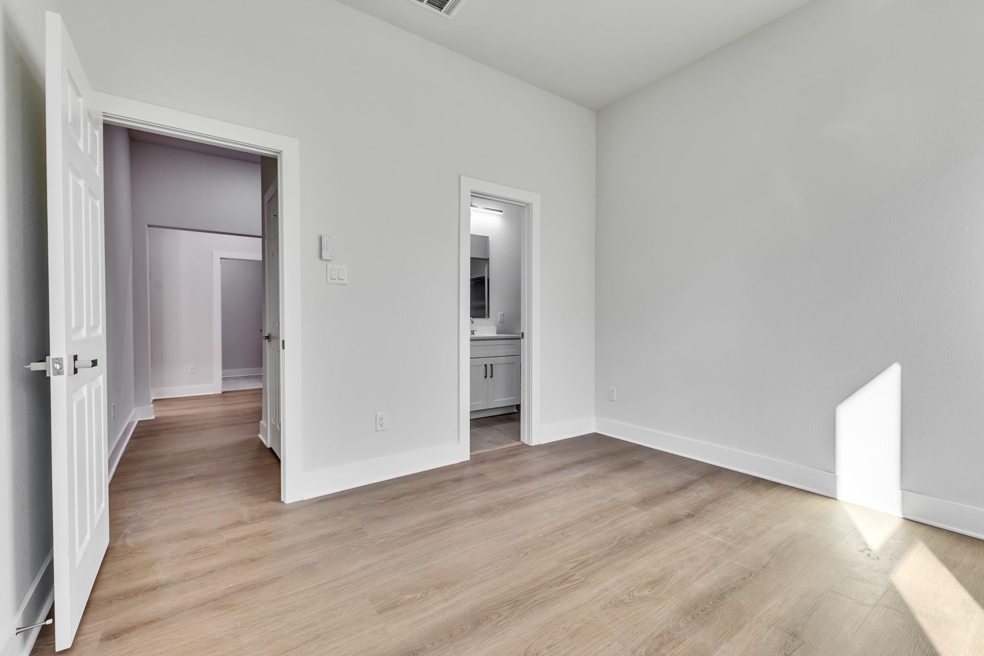 25903 Woodglen Drive, Spring, TX 77386 Third bedroom