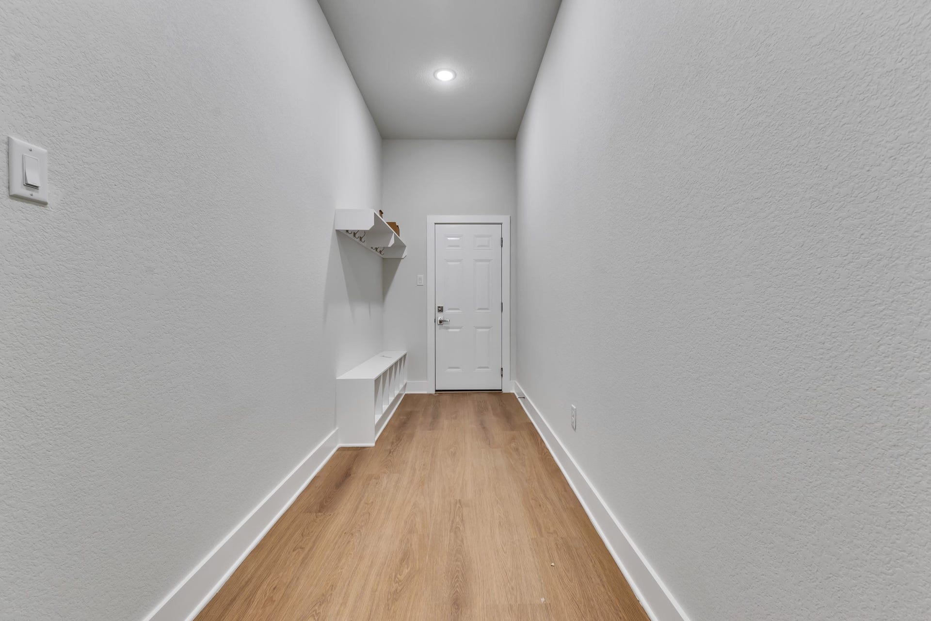 25903 Woodglen Drive, Spring, TX 77386 Hallway / Mud with Wood-Look Flooring