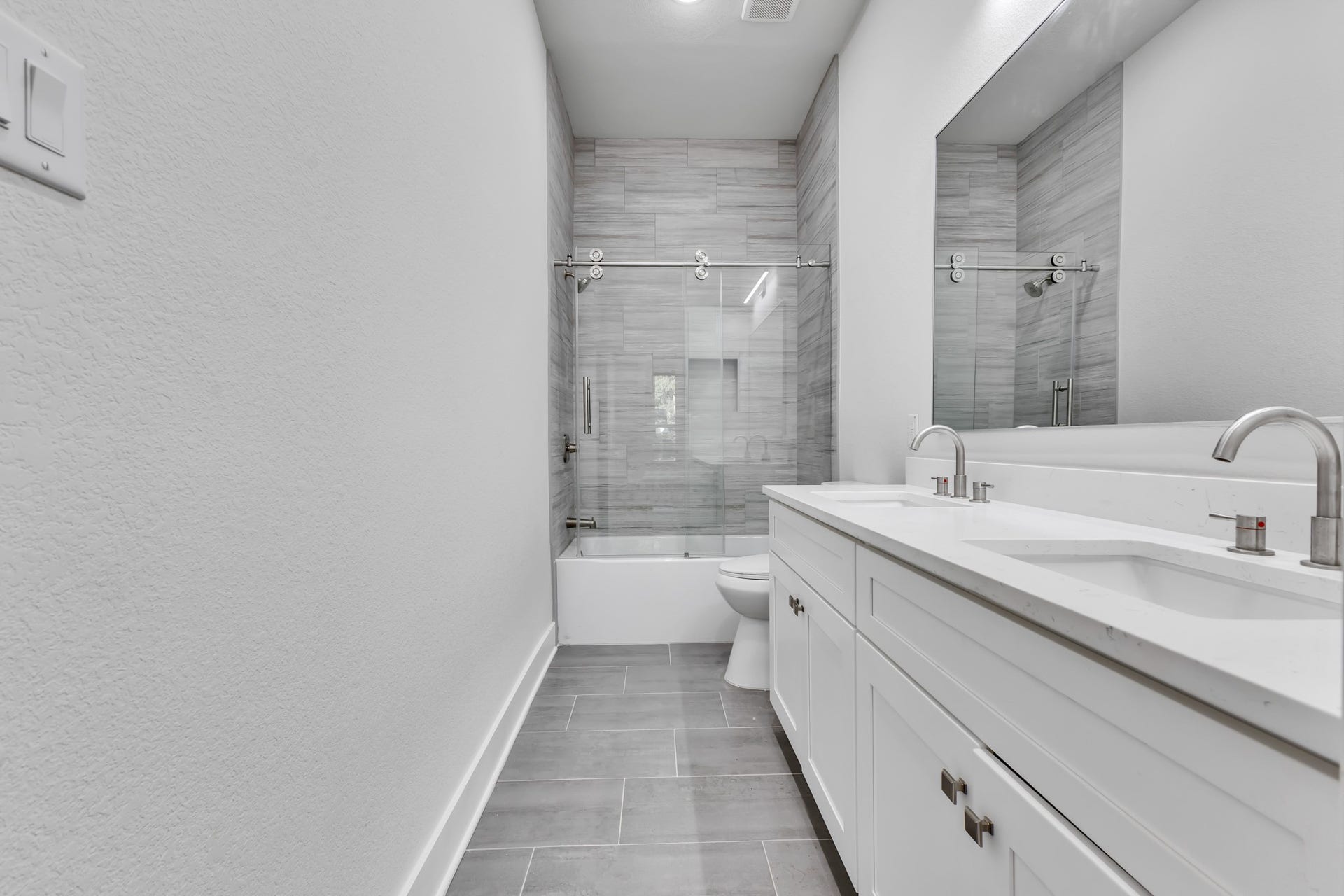 25903 Woodglen Drive, Spring, TX 77386 Full Bathroom with Tub/Shower & Double Vanity