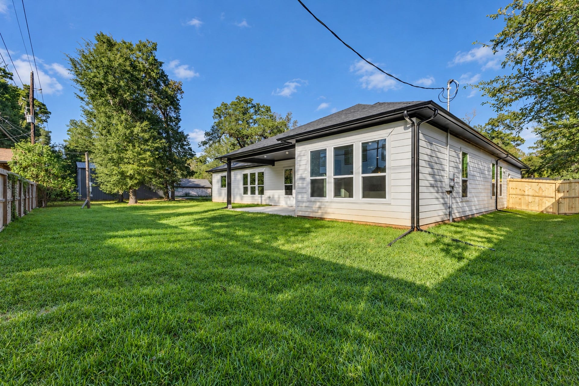 25903 Woodglen Drive, Spring, TX 77386 Attractive Exterior & Green Lawn