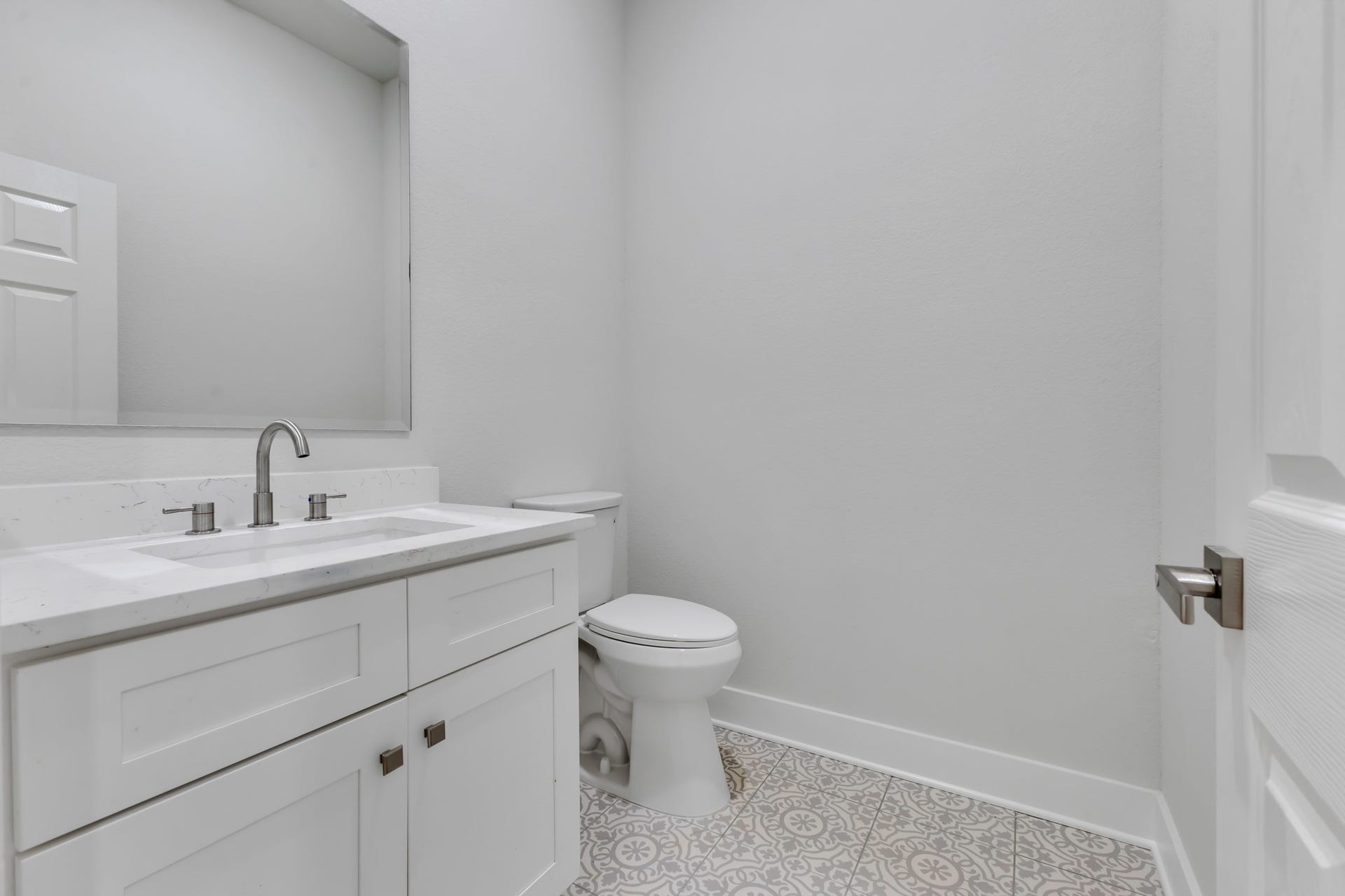 25903 Woodglen Drive, Spring, TX 77386 Convenient Half Bathroom