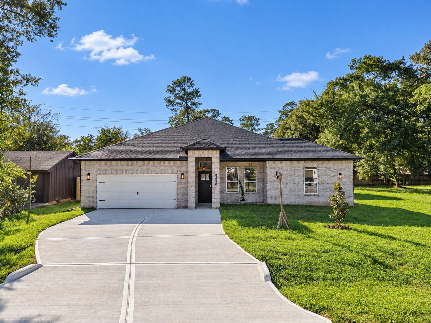 25903 Woodglen Drive, Spring, TX 77386 Beautiful Front Exterior & Driveway