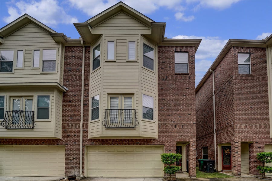 Property photo for 911 W 21st Street, #B, Houston, TX