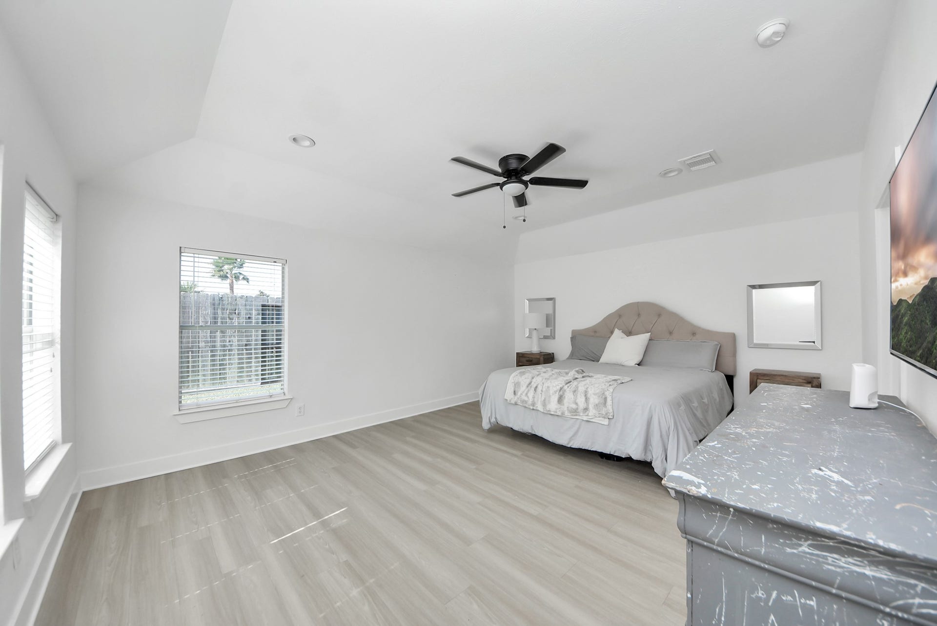 2914 Laguna Shores Lane, League City, TX 77573 2914 Laguna Shores Lane, League City, TX 77573