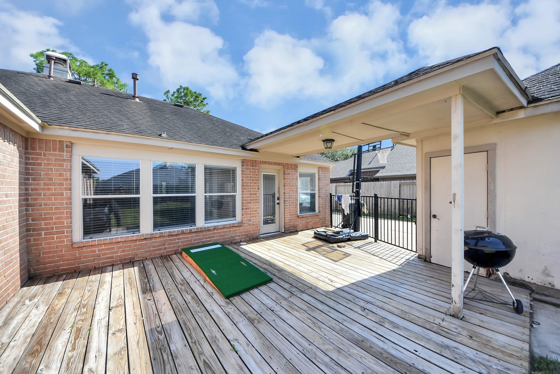2914 Laguna Shores Lane, League City, TX 77573 2914 Laguna Shores Lane, League City, TX 77573