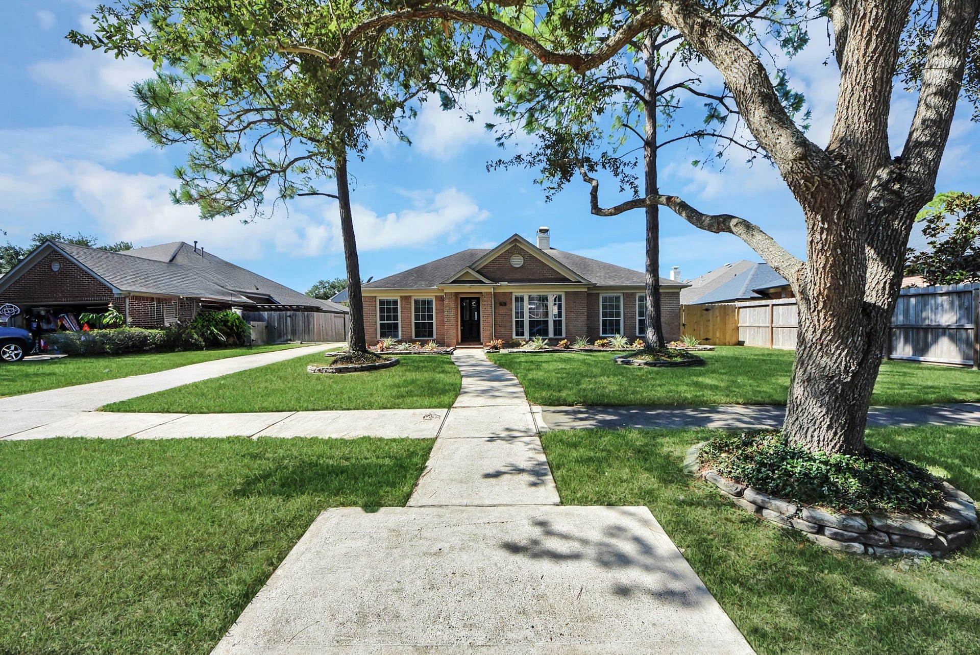 2914 Laguna Shores Lane, League City, TX 77573 2914 Laguna Shores Lane, League City, TX 77573