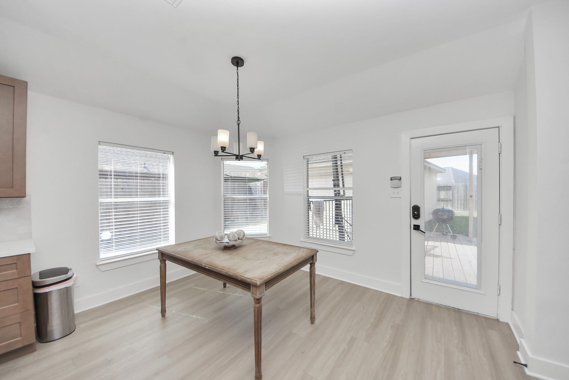 2914 Laguna Shores Lane, League City, TX 77573 2914 Laguna Shores Lane, League City, TX 77573