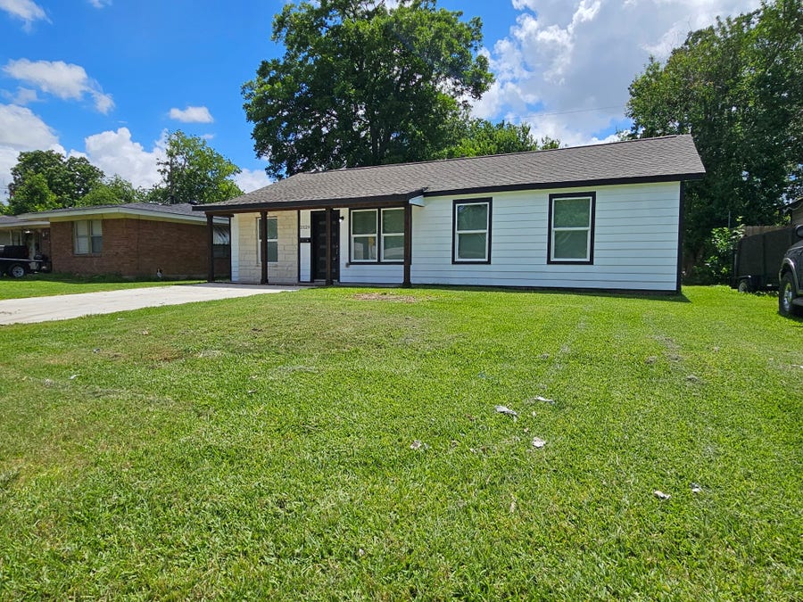 Property photo for 2129 Raspberry Lane, Pasadena, TX