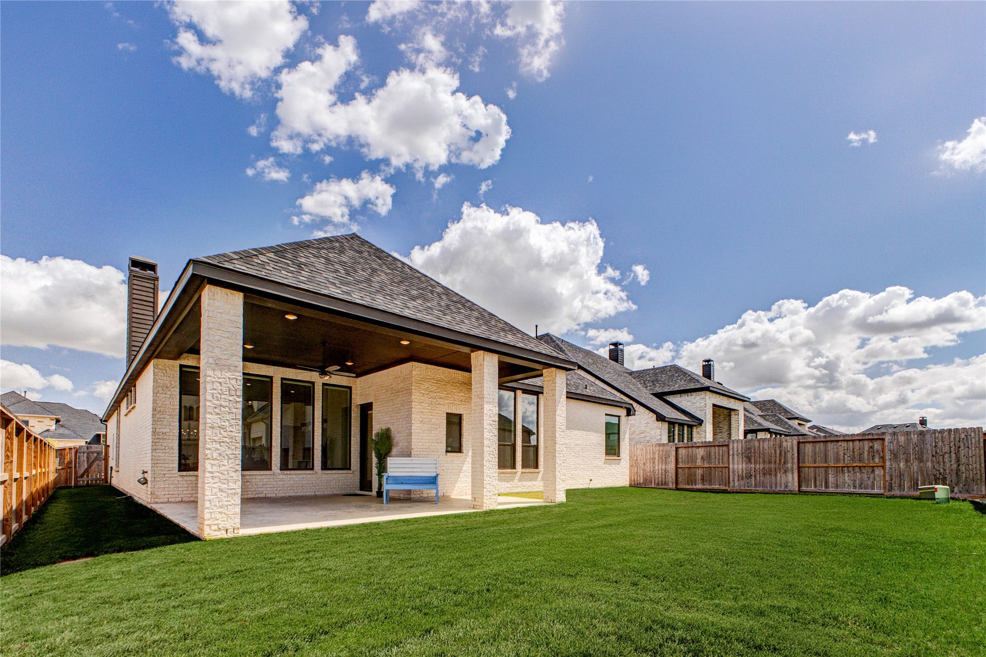 4510 Windmill Landing Lane, Fulshear, TX 77441 Perfect for outdoor entertaining and relaxation. The nice-sized backyard offers ample space for various activities and comfortable downtime.