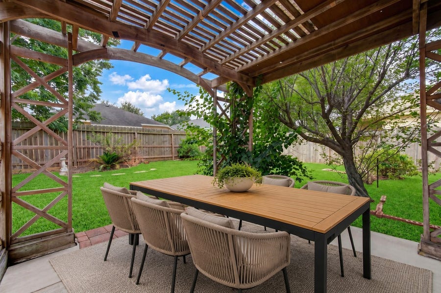 Property photo for 19631 Green Oasis Court, Katy, TX