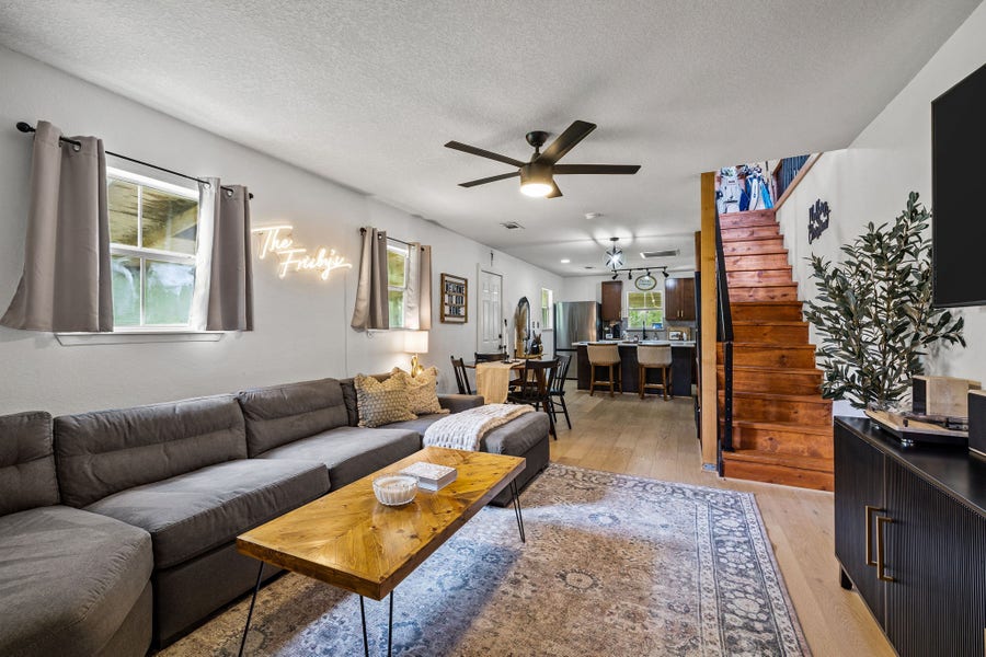 Property photo for 14302 Holland Road, Dickinson, TX