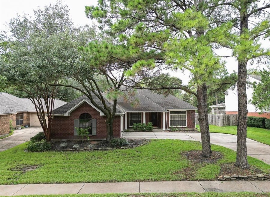 Property photo for 7615 Clover Canyon Circle Circle, Houston, TX