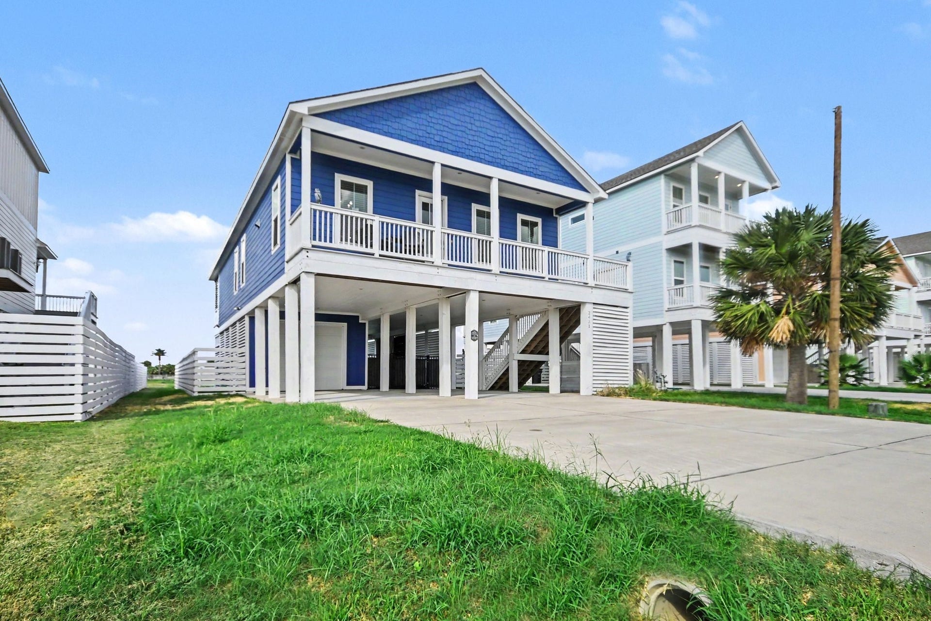2431 103rd Street, Galveston, TX 77554 2431 103rd Street, Galveston, TX 77554