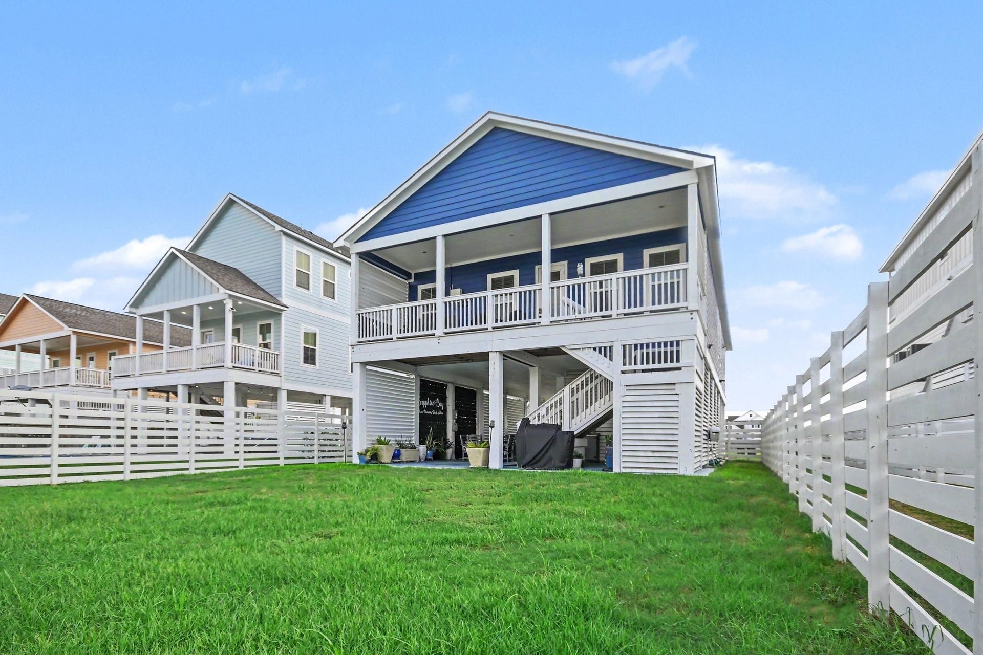 2431 103rd Street, Galveston, TX 77554 2431 103rd Street, Galveston, TX 77554