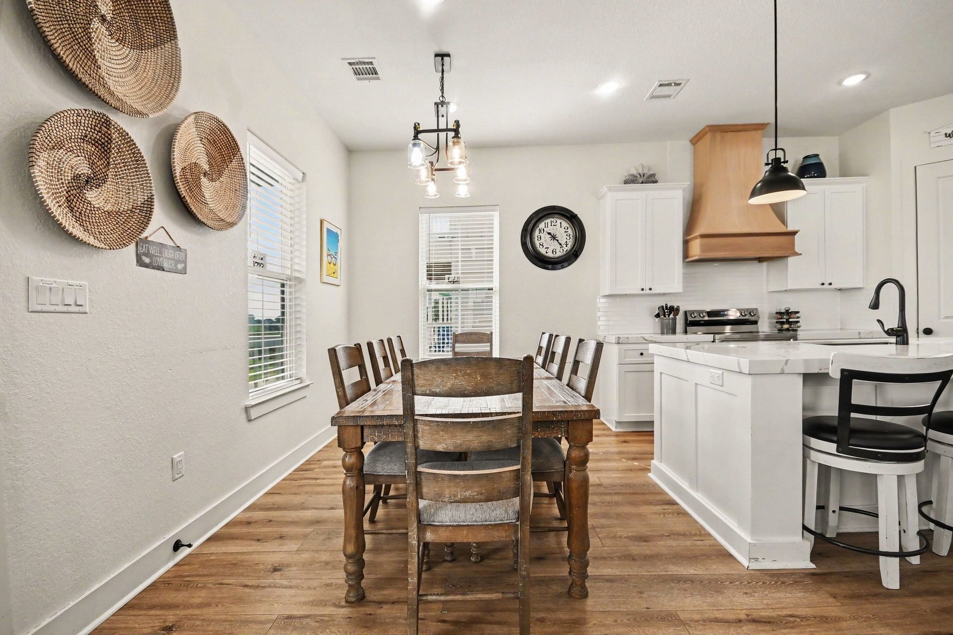 2431 103rd Street, Galveston, TX 77554 2431 103rd Street, Galveston, TX 77554