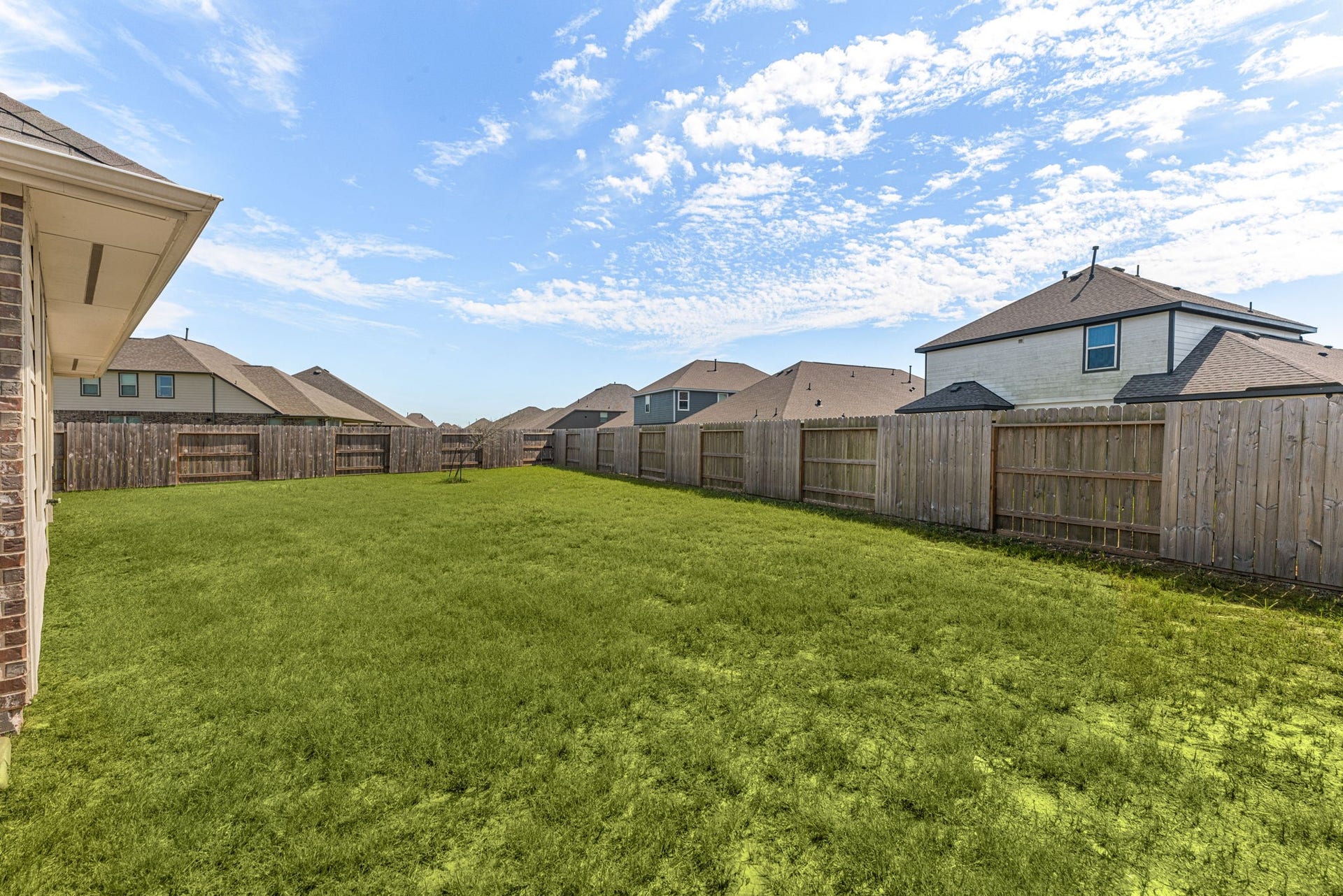 32307 Elmwood Manor, Waller, TX 77484 32307 Elmwood Manor, Waller, TX 77484