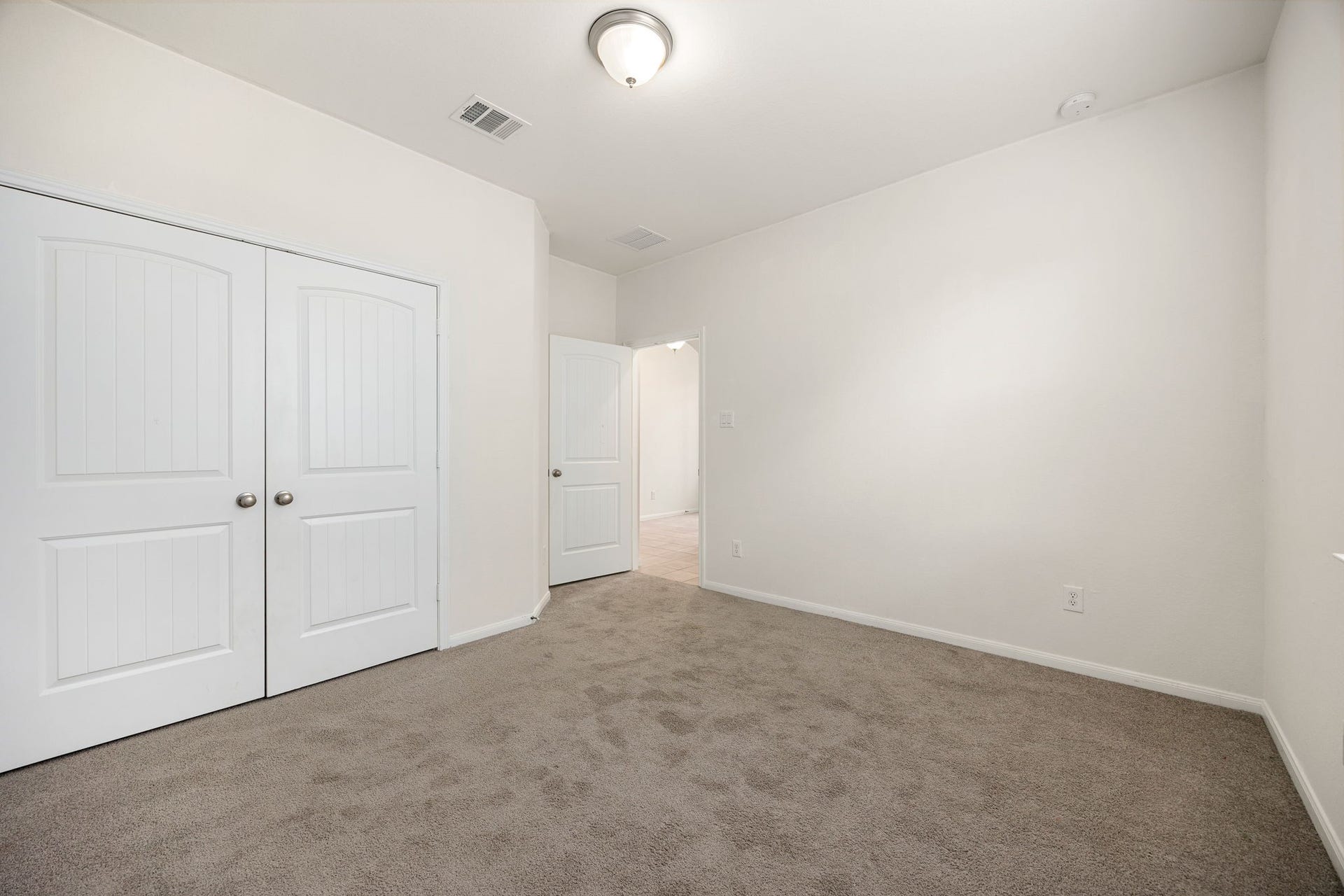32307 Elmwood Manor, Waller, TX 77484 32307 Elmwood Manor, Waller, TX 77484