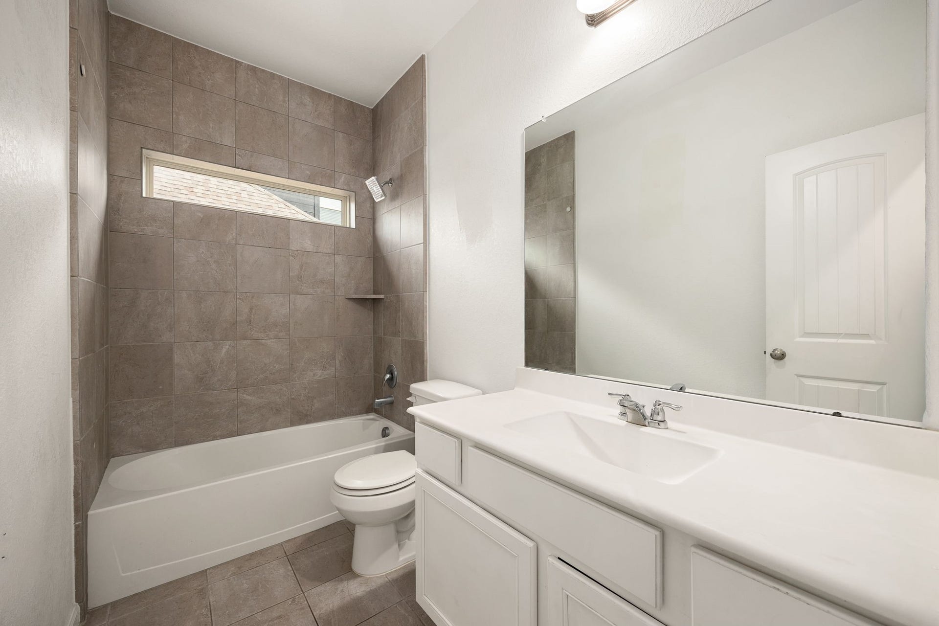 32307 Elmwood Manor, Waller, TX 77484 32307 Elmwood Manor, Waller, TX 77484