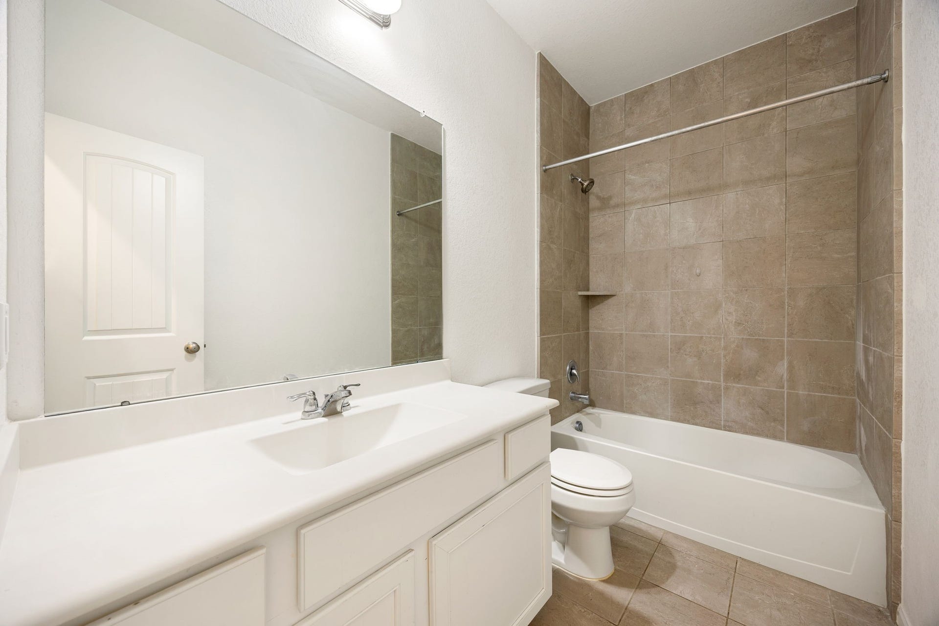 32307 Elmwood Manor, Waller, TX 77484 32307 Elmwood Manor, Waller, TX 77484