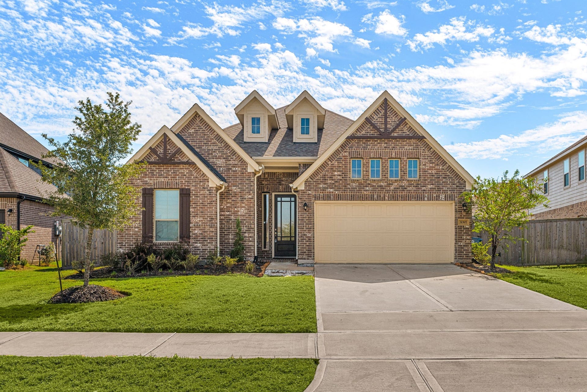 32307 Elmwood Manor, Waller, TX 77484 32307 Elmwood Manor, Waller, TX 77484